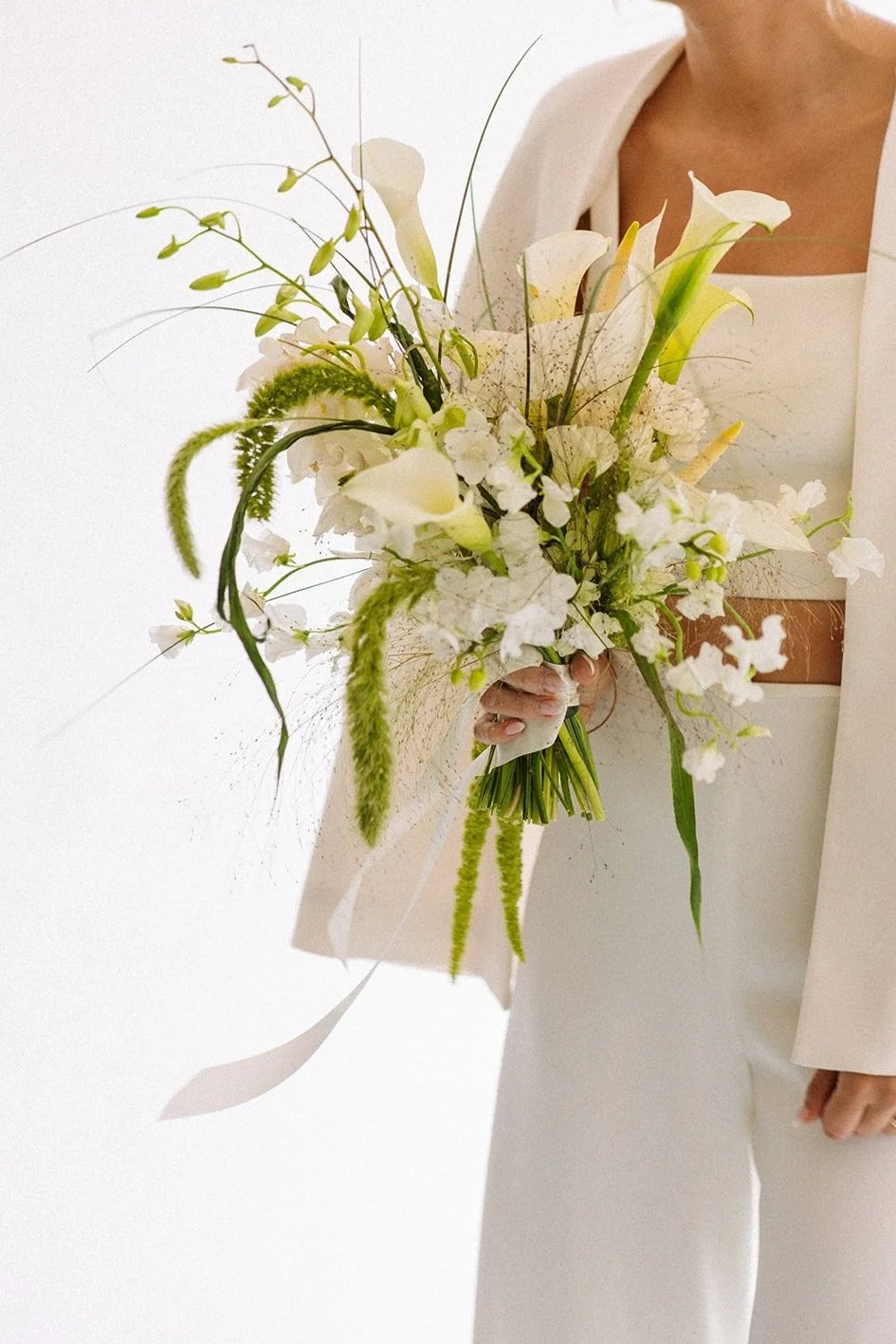 toronto GTA florist contemporary bouquet whimsical - Cambridge, Niagara, Montreal