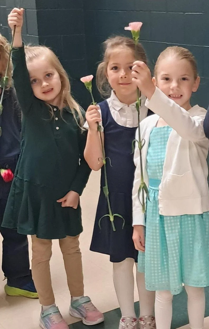May Crowning 1.jpg