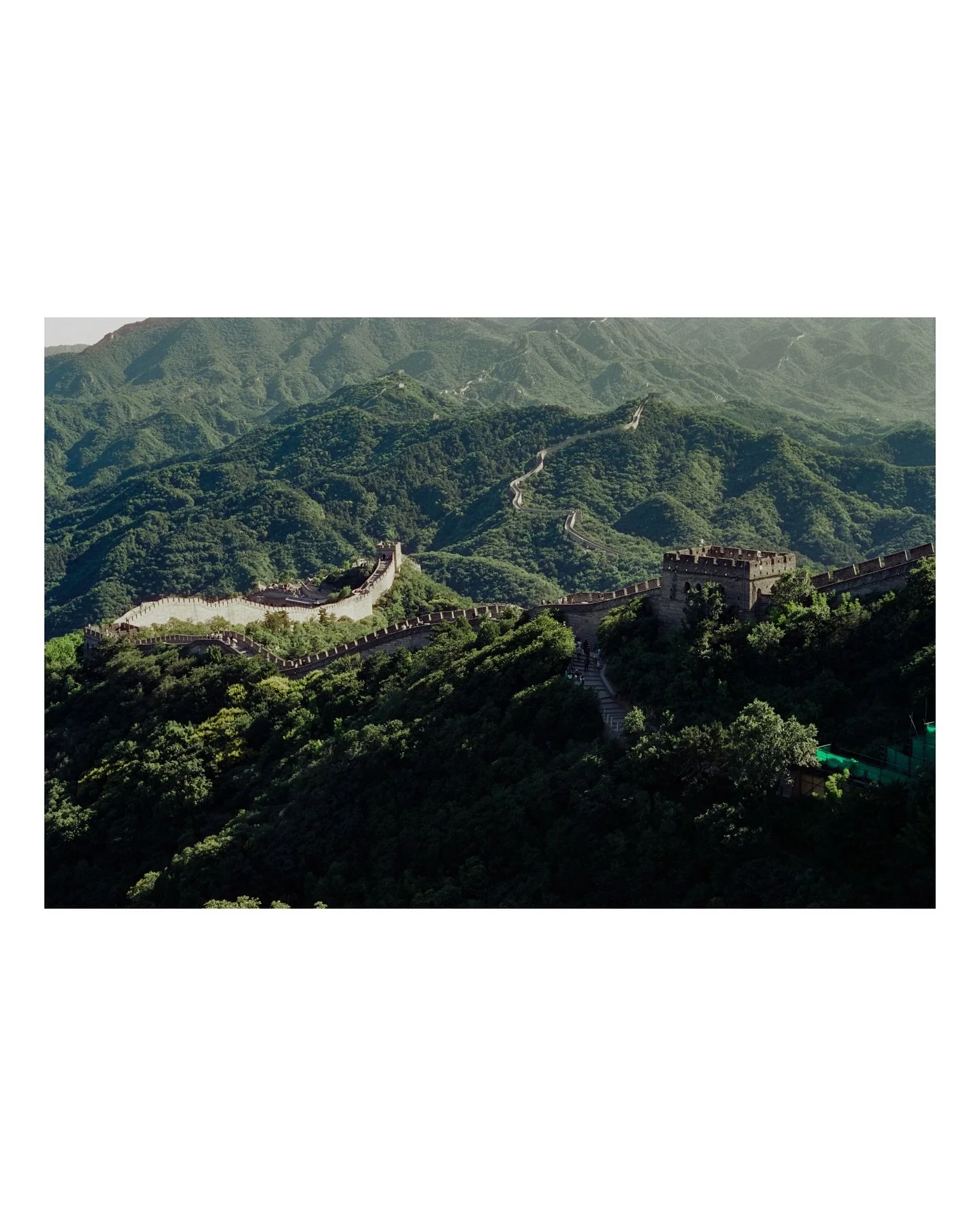 🇨🇳 Beijing, Zhangjiajie. Operating at the Opera for footwork films.
35mm film on my elan 7 📸