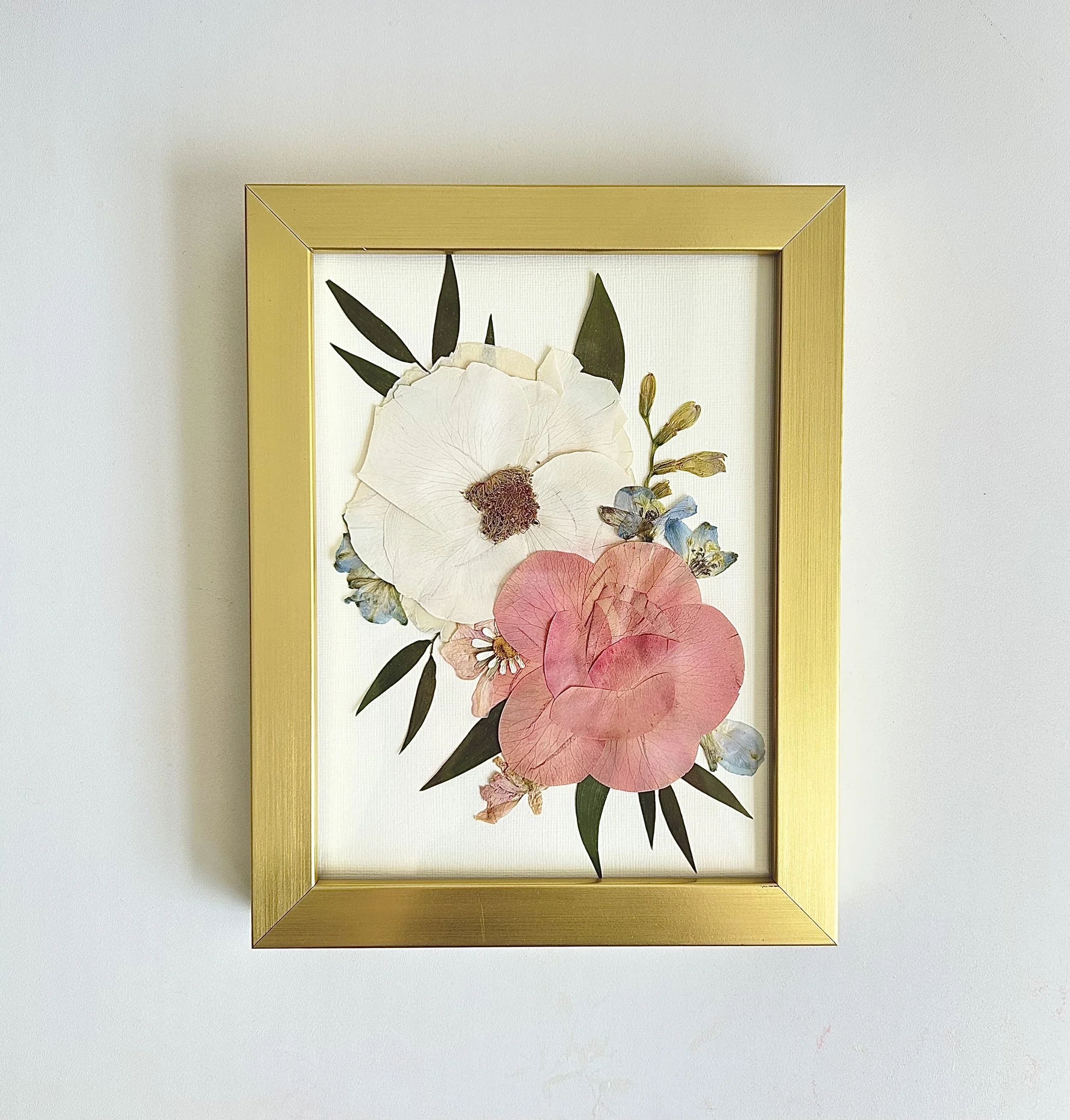 6X8" GOLD, linen papebacking ( suited for gift/boutonniere )