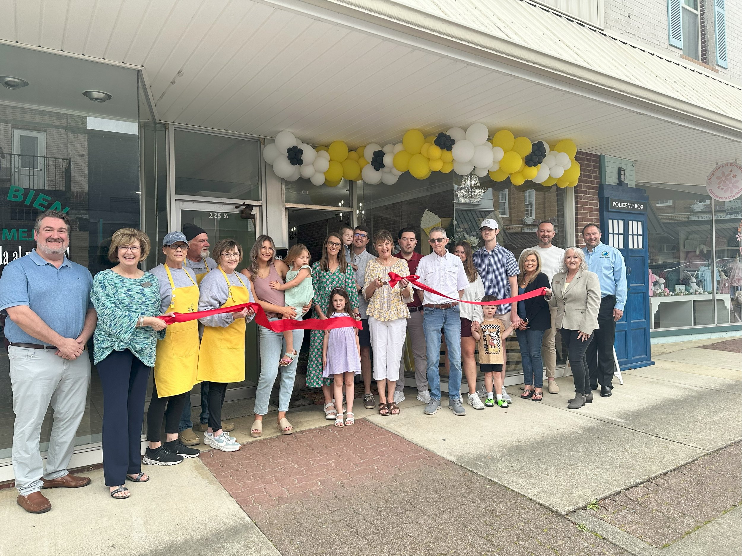Blount-Oneonta Chamber of Commerce ribbon-cutting ceremony celebrating the opening on a new Blount County business. 