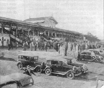 Tribuna na década de 20