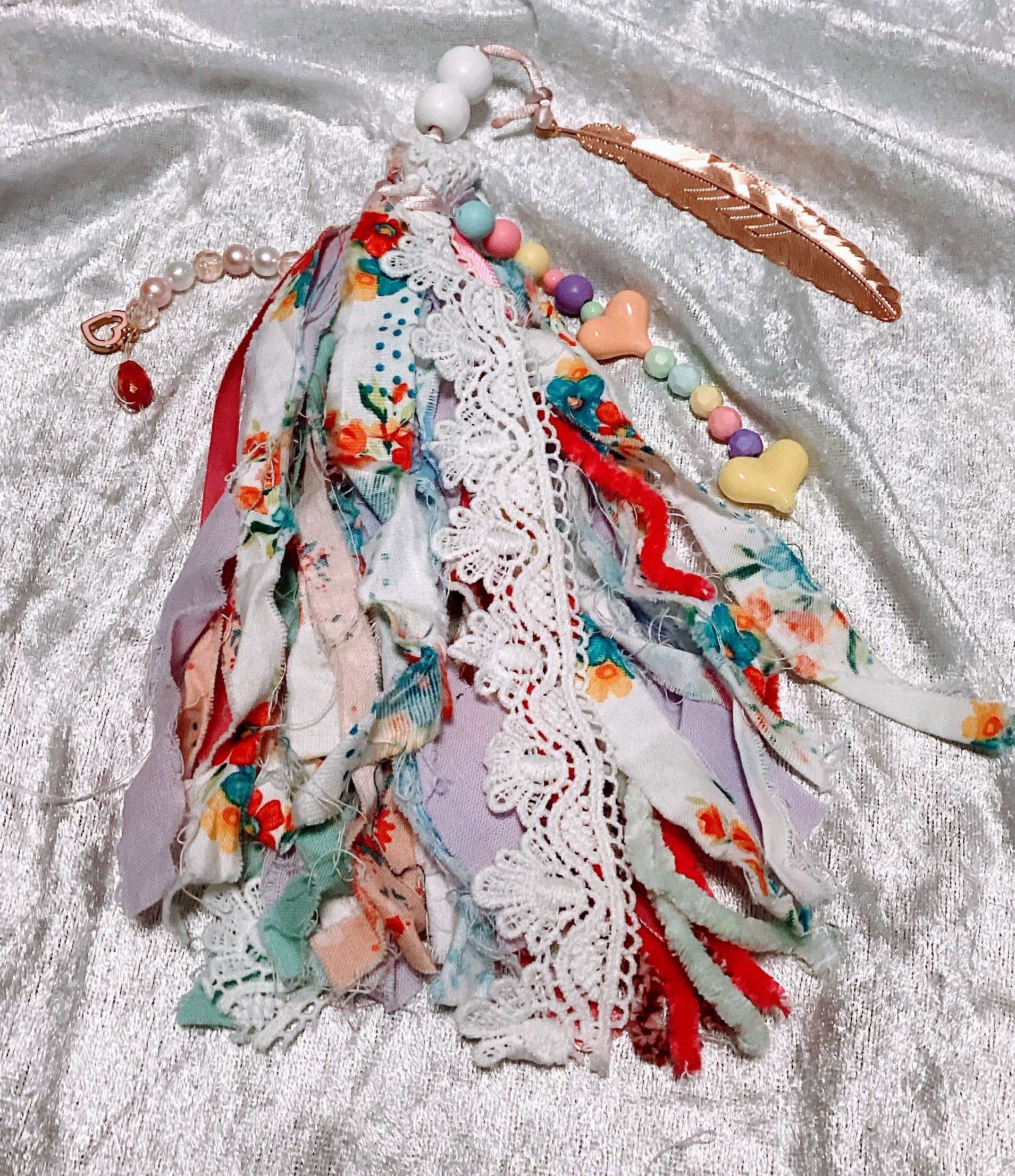 Beautiful Feather Bookmark Tassel.