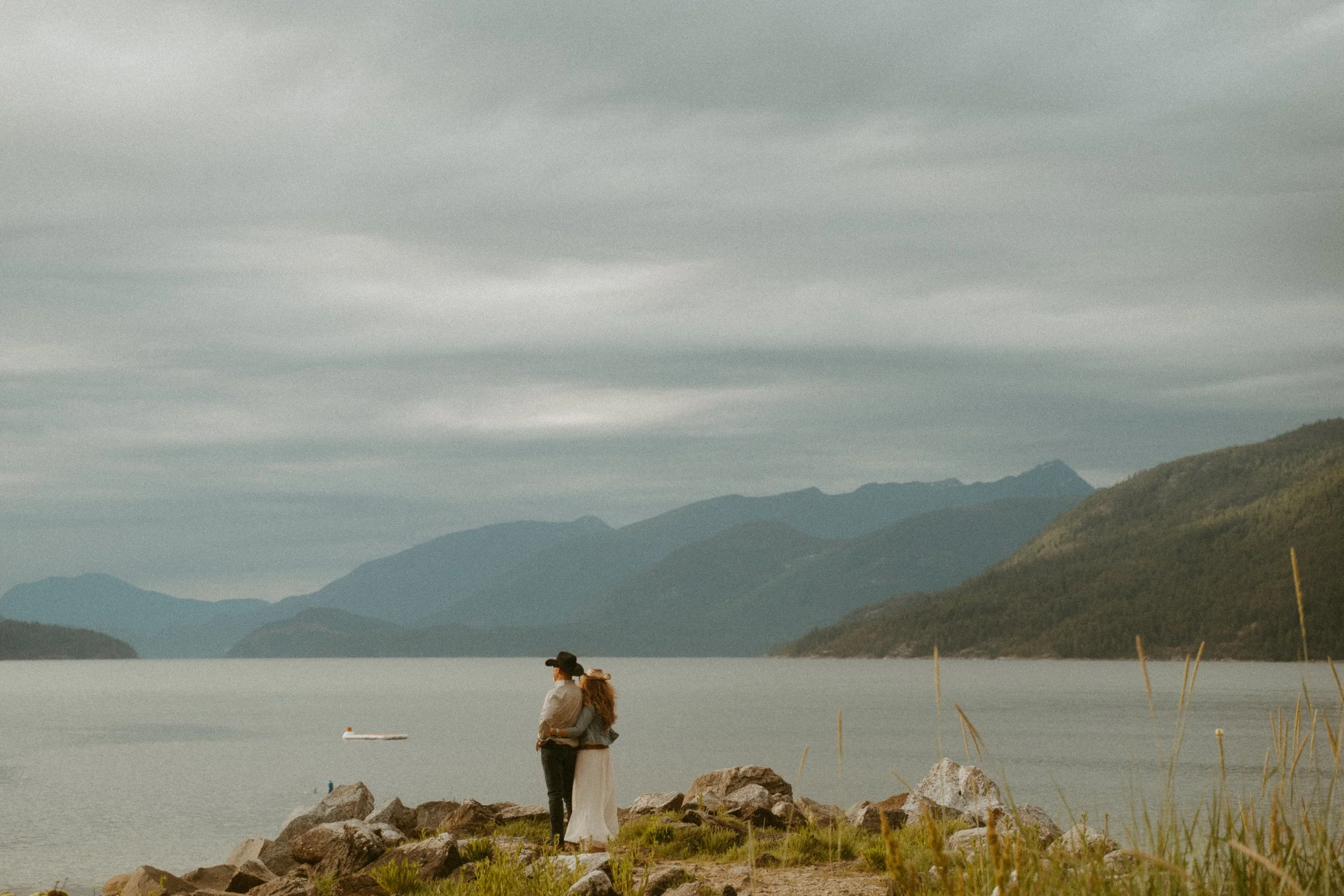 Couples session on the beach in Sechelt, British Columbia