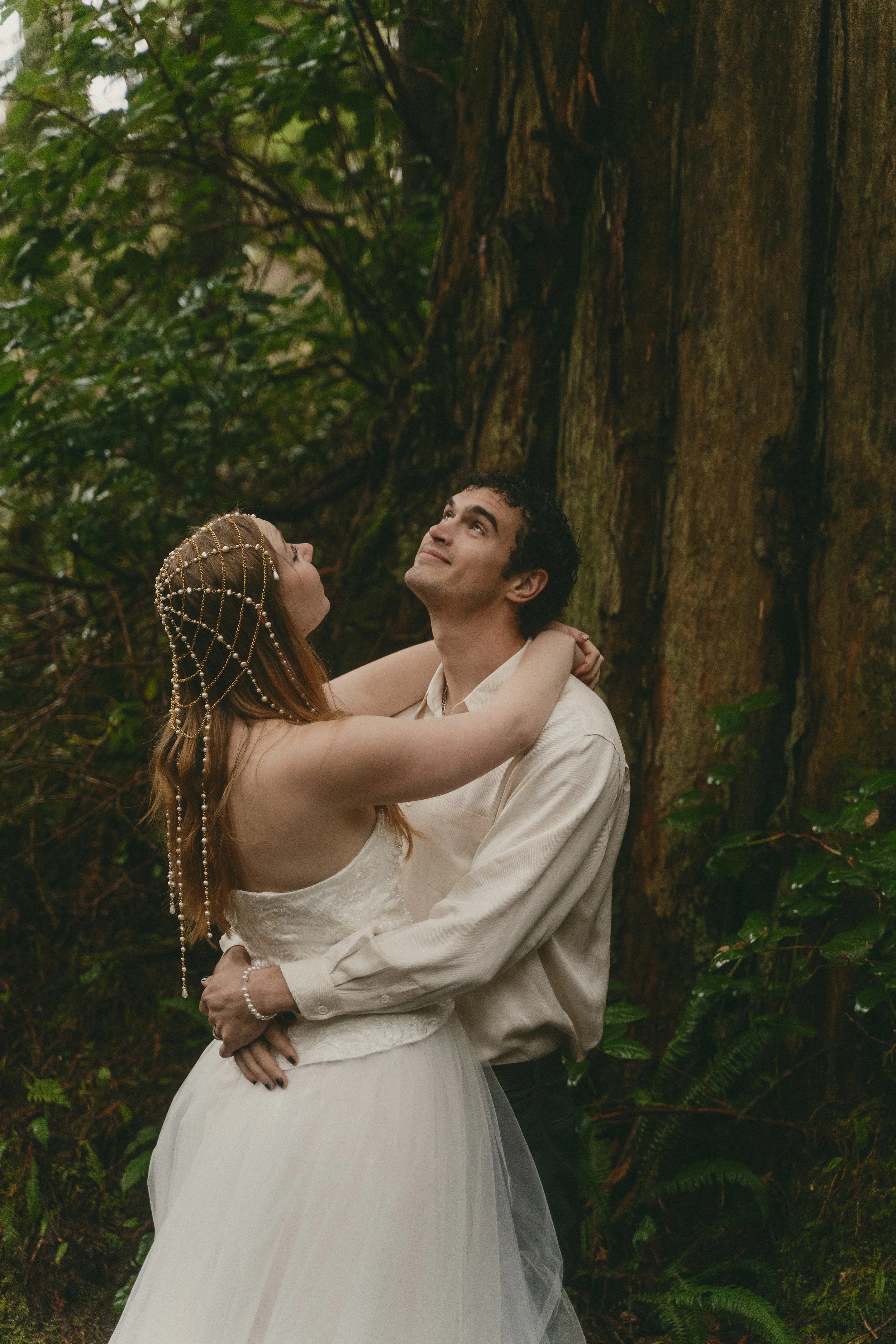 couples rainy moody elopement in Tofino BC