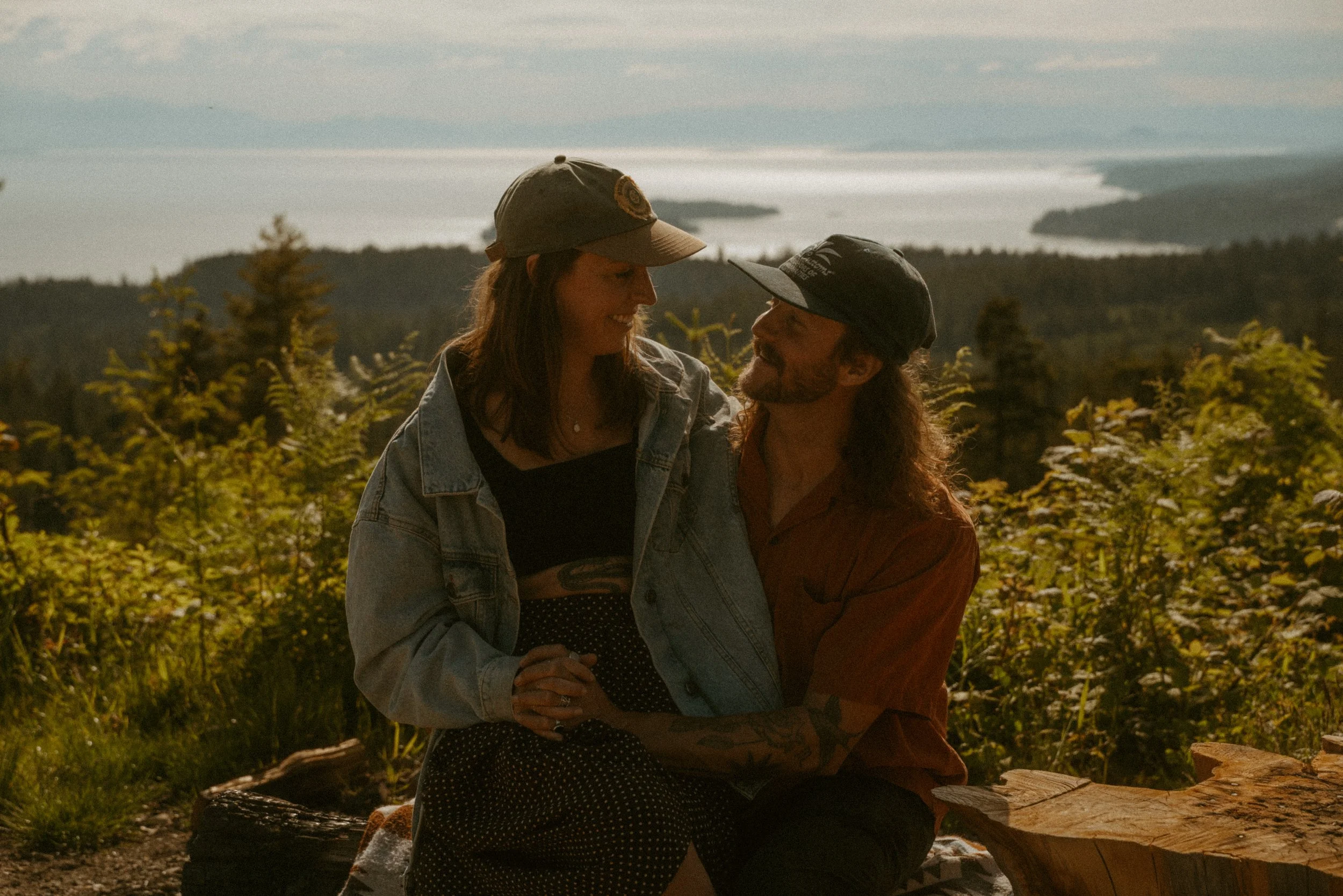 Couples camping photo session in Sechelt, BC