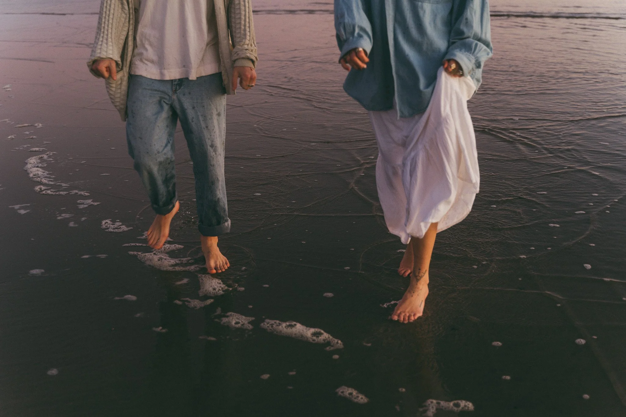 Golden hour blue hour adventurous couples engagement session in Tofino BC