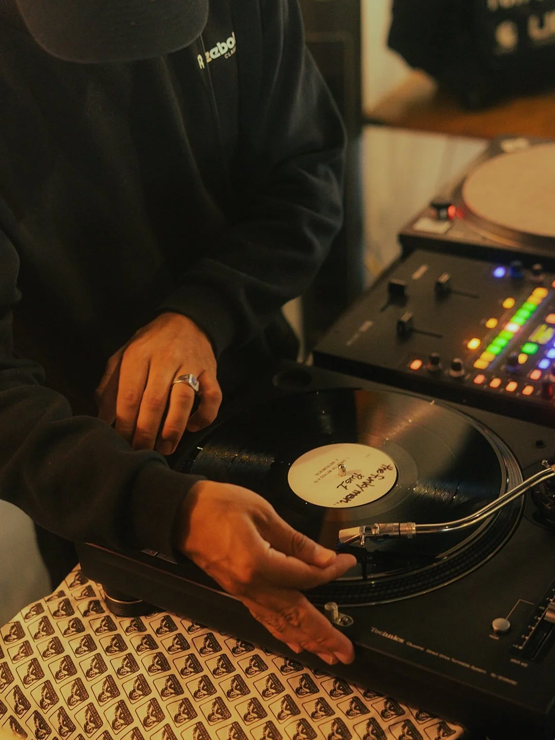 Identity is a feeling, not a document.
Direct flash on shared moments.
A raw beat. Only a common heart.
This is who we were. &lsquo;No Papers&rsquo;, Vol. 1.
#nopapers #latinenergy #culturalpulse #justluisphoto