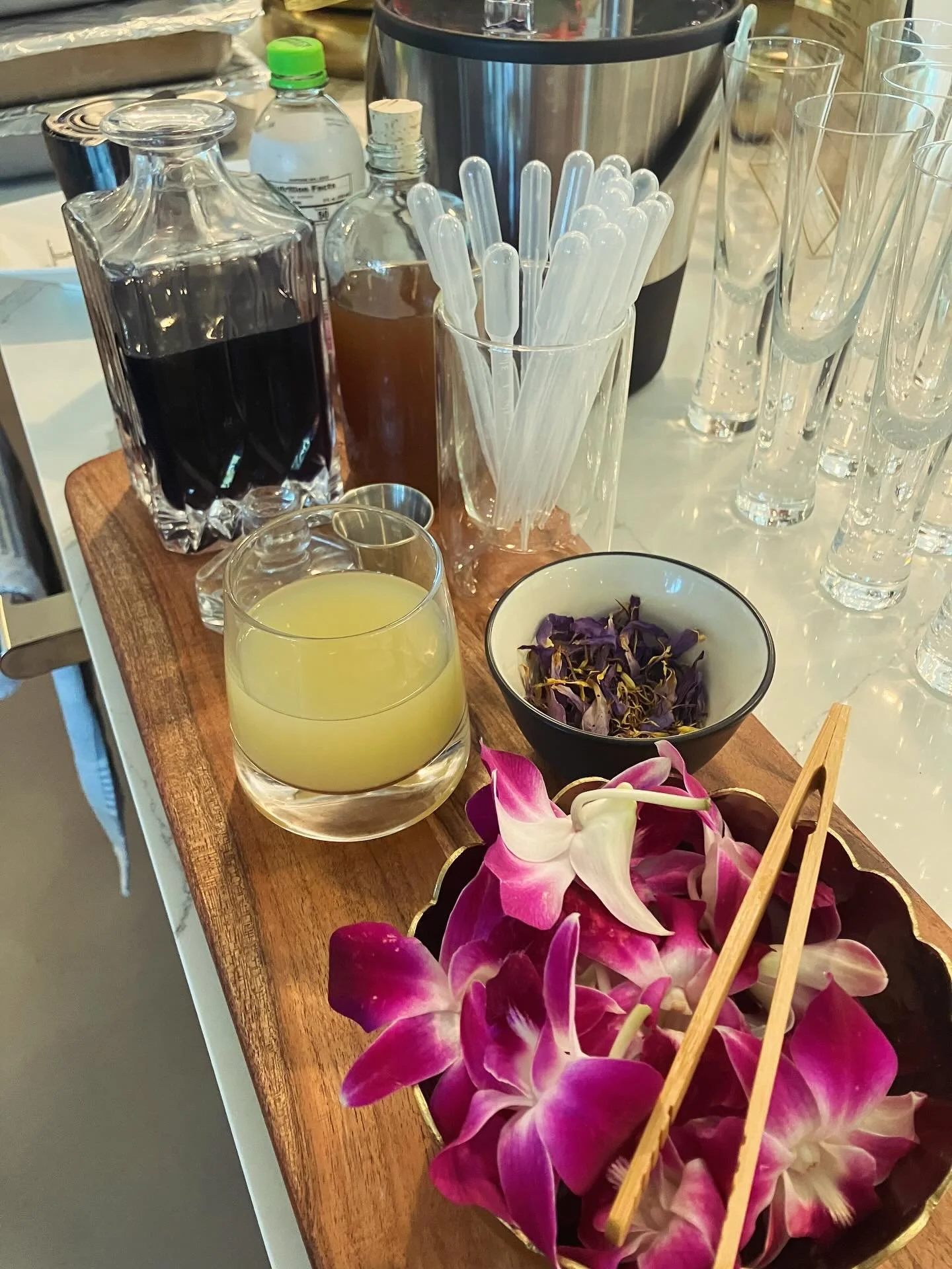 Featured Potion: R A D I A N C E  E L I X I R

BLUE Lotus, BUTTERFLY Pea Flower, CITRUS, Sparkling COCONUT 

Delightful refreshment and alchemical palette opener featuring Blue Lotus petals from @theherbbar. 

Custom created for a recent gathering in