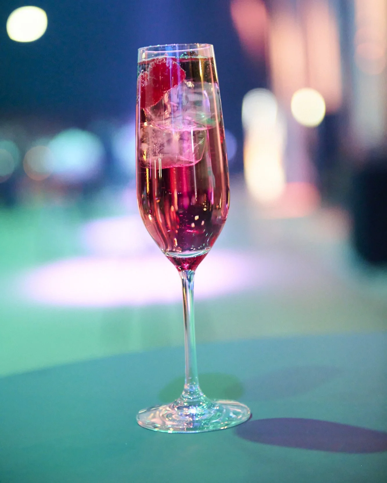 🍸 Wild Berry Lillet &ndash; Dein Trenddrink bei Station X! 🍸

Futuristisch, erfrischend und einfach unwiderstehlich: @schweppes.switzerland bringt auch dieses Jahr den beliebten Wild Berry Lillet zum Ap&eacute;ro von Station X! ✨

Erlebe den perfek