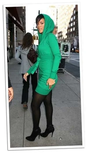 RIHANNA IN A/X ARMANI EXCHANGE