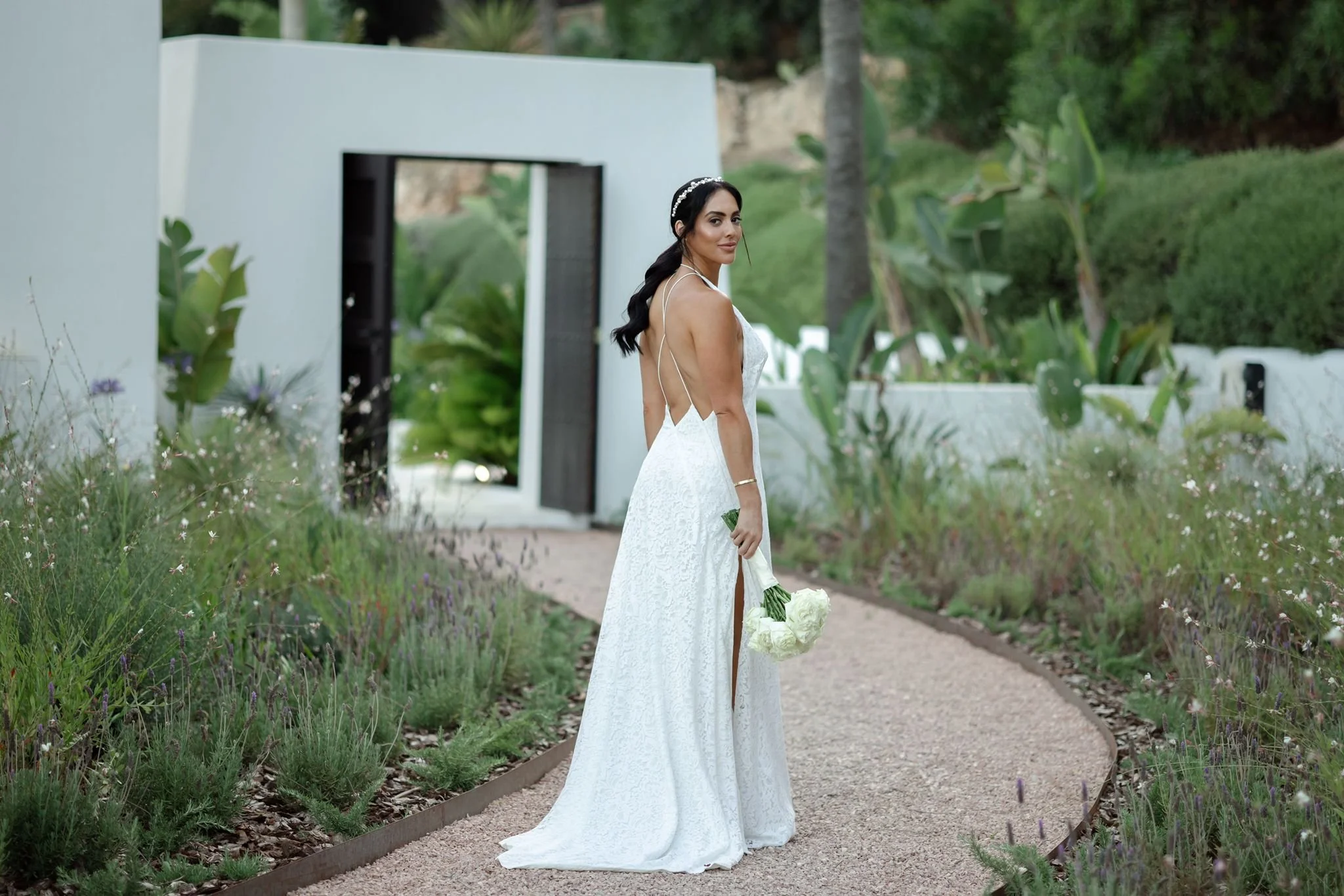 The Ibiza Glow: Bridal Hair & Makeup That Lasts All Day (and Night)