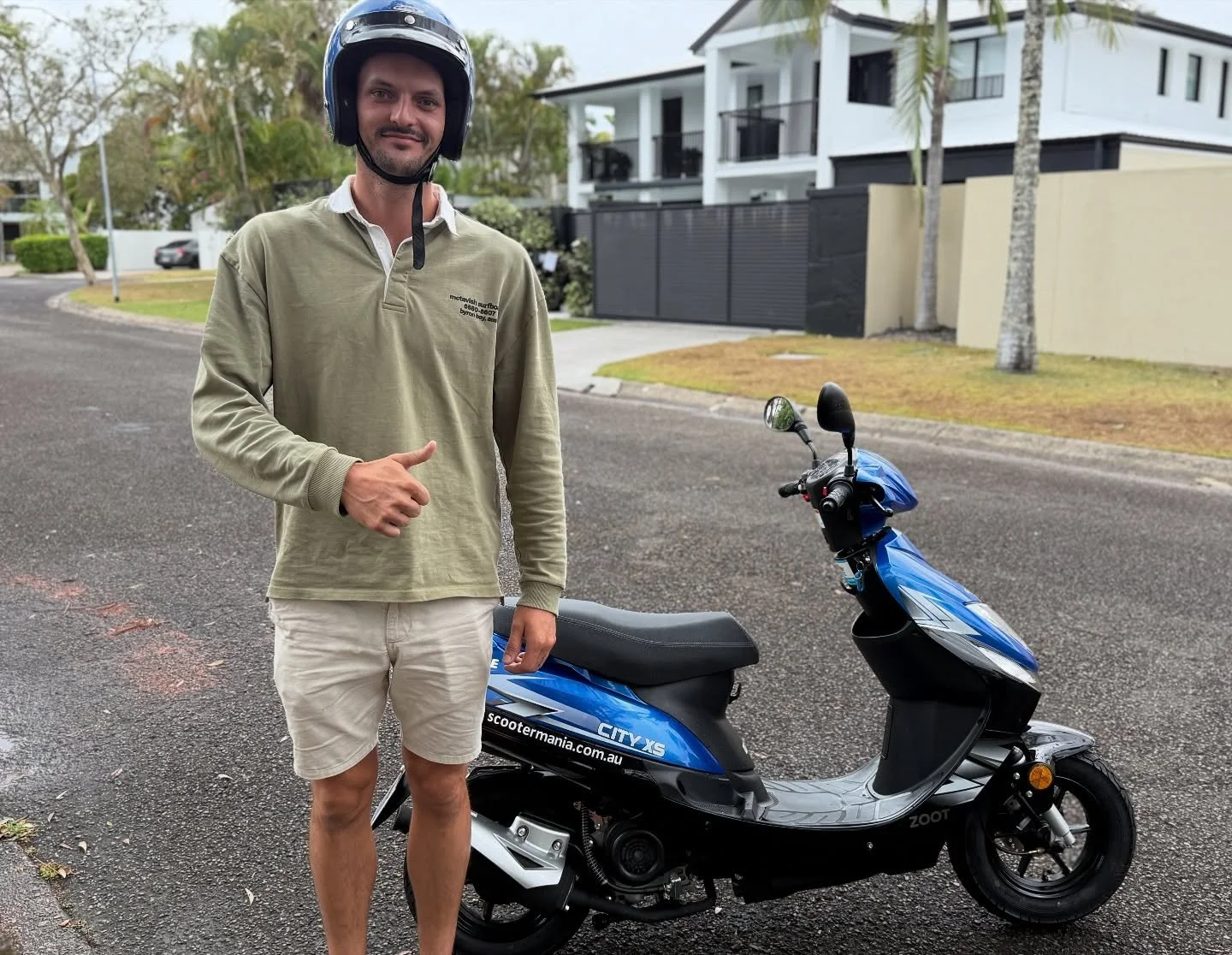 Tom scored one of the brand new 50cc scooters for the next few weeks ππ΅
#scootermanianoosa #scooter #scooterhire #noosa  #scootermania  #explorenoosa #sunshinecoast #noosatourism #hastingsstreet #ilovenoosa #noosaqld #funinthesun #scooterhirenoosa
