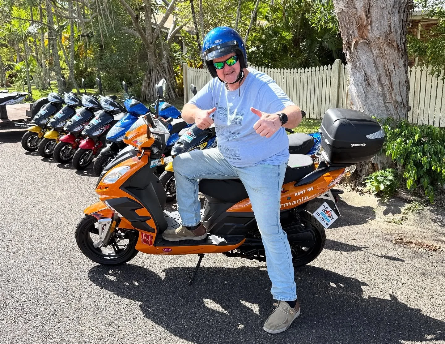 One of our favourite regulars - and not just because he&rsquo;s a St Kilda supporter 🟥⬜️⬛️😊🛵
#scootermanianoosa #scooter #scooterhire #noosa  #scootermania  #explorenoosa #sunshinecoast #noosatourism #hastingsstreet #ilovenoosa #noosaqld #funinthe