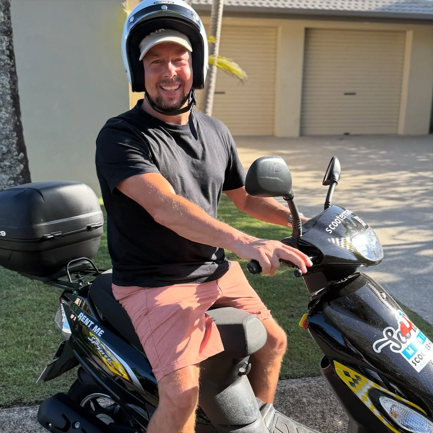 Sam from Canberra is here in Noosa for a couple of months and decided long term scooter hire is the only way to go 😊🛵
#scootermanianoosa #scooter #scooterhire #noosa  #scootermania  #explorenoosa #sunshinecoast #noosatourism #hastingsstreet #iloven