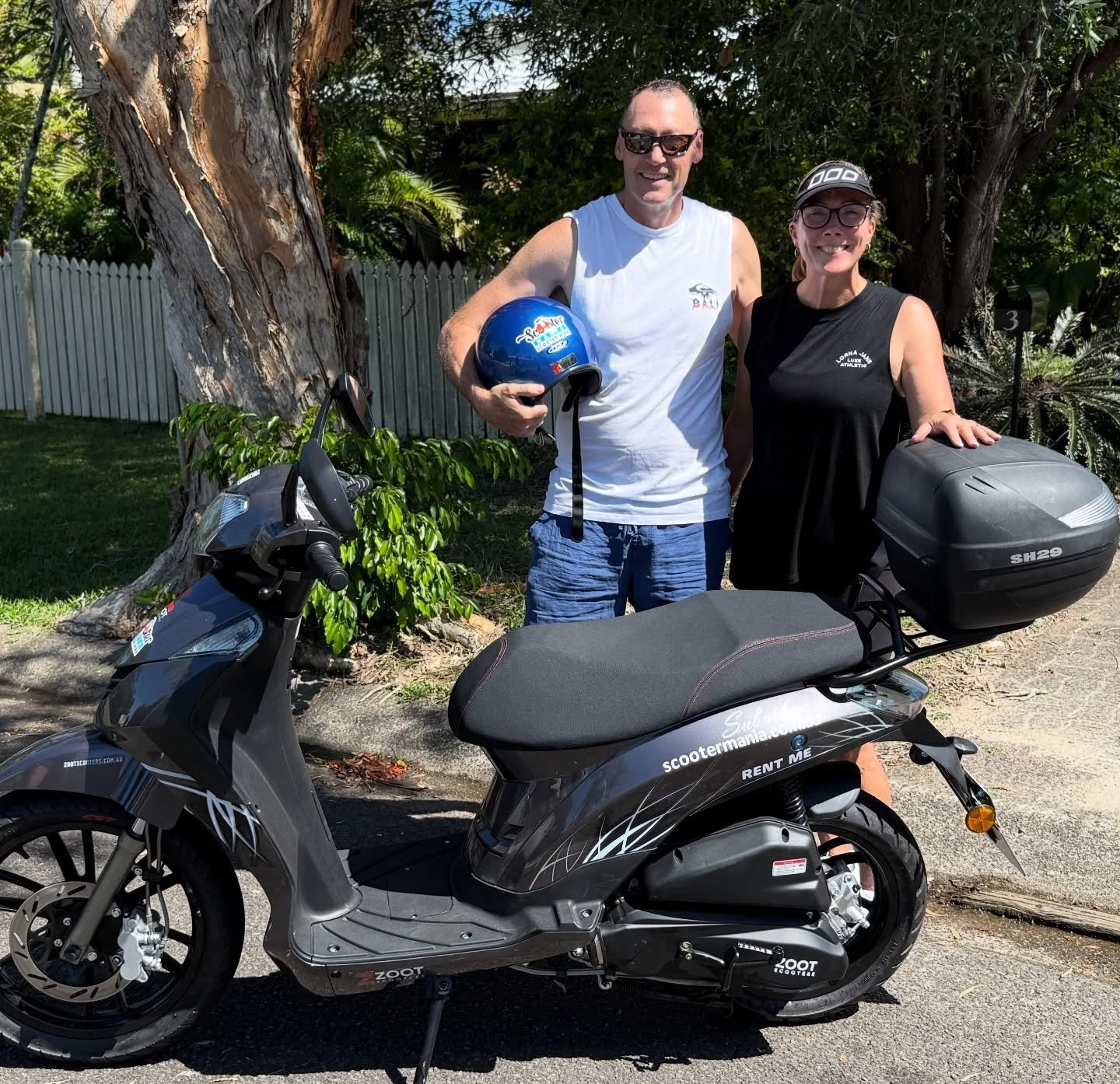 Simon and Fiona 😊🛵
#scootermanianoosa #visitnoosa #scooter #scooterhirenoosa #noosa  #scootermania  #explorenoosa #sunshinecoast #noosatourism #hastingsstreet #ilovenoosa #scooterhirenoosa #planet_noosa