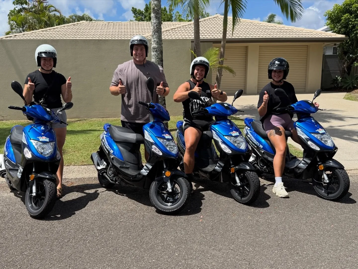 Group scooting is the best fun ever!! 🛵🛵🛵🛵😊
#scootermanianoosa #visitnoosa #scooter #scooterhirenoosa #noosa  scootermania  explorenoosa sunshinecoast noosatourism hastingsstreet ilovenoosa scooterhirenoosa planet_noosa