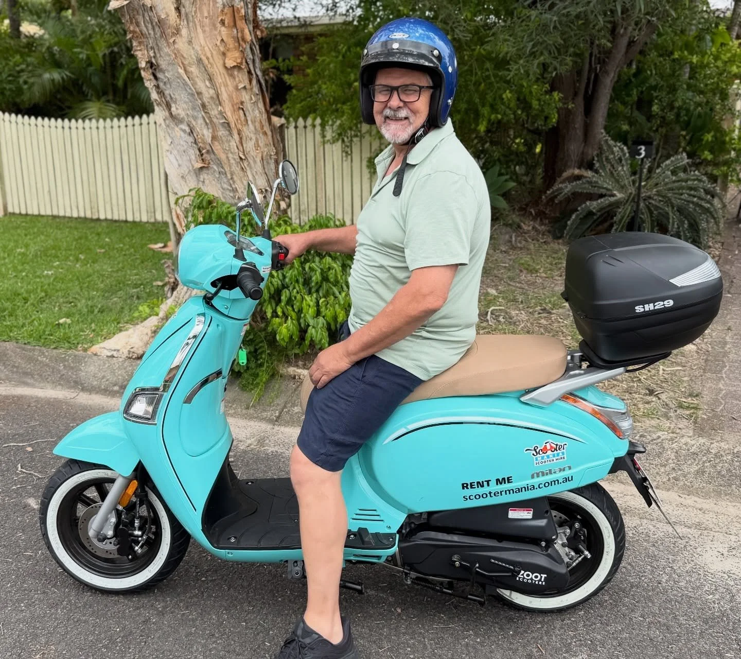 Phillip is cruising Noosa in Style on one of our Milan scooters 😊🛵
#scootermanianoosa #visitnoosa #scooter #scooterhirenoosa #noosa  scootermania  explorenoosa sunshinecoast noosatourism hastingsstreet ilovenoosa scooterhirenoosa planet_noosa