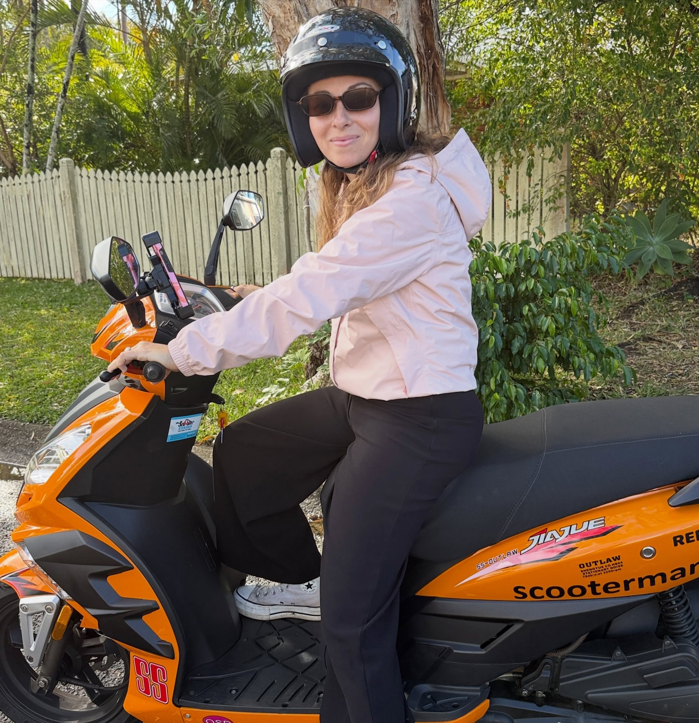 Sabrina from France 🇫🇷 will enjoy scooting around Noosa for the next few months 😊🛵