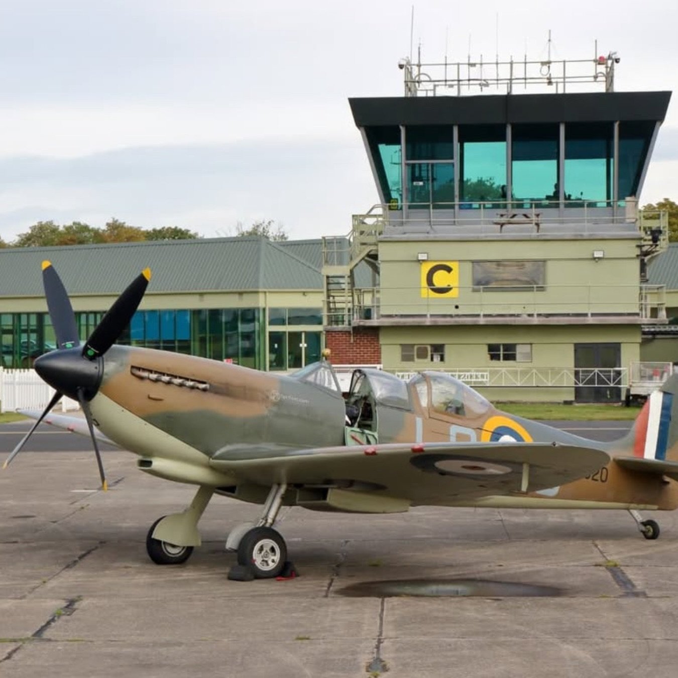 Spitfires are back at Leeds East Airport this year ✈️

There&rsquo;s something incredibly special about seeing these iconic aircraft return to a historic airfield where they once flew during WWII. A powerful reminder of the past - and a moment that n