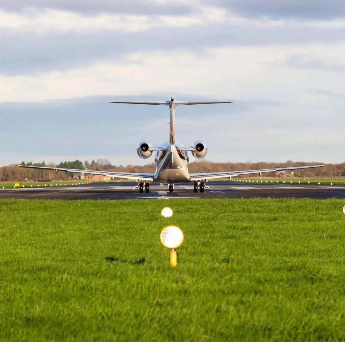 Monday morning.
We&rsquo;re ready for take-off and the week ahead. You?

📸 @crashgate7 

#LeedsEastAirport #LetsGo #AviationLife #OneLandmarkLocation