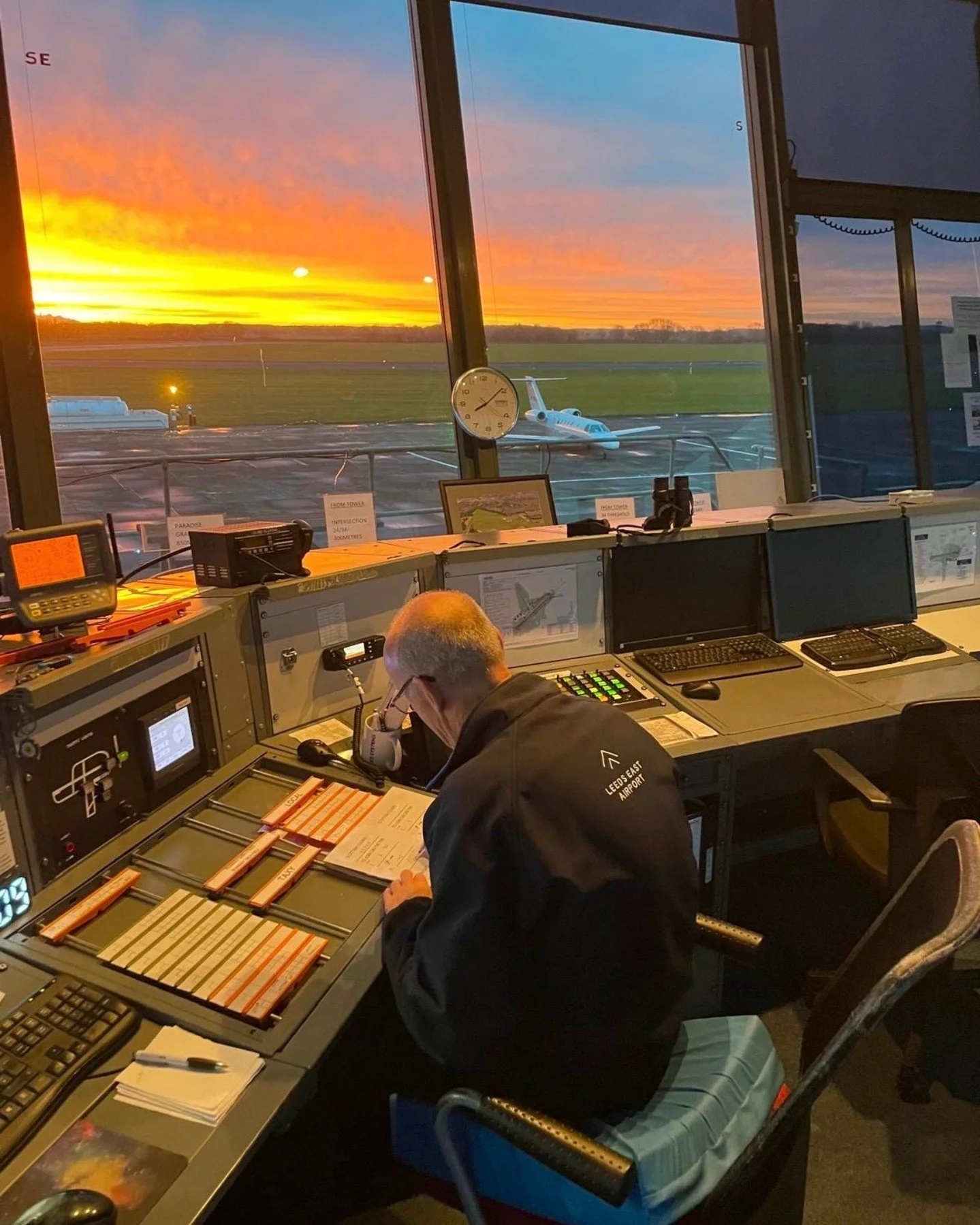 We&rsquo;ve not seen a sunset like this from the tower in quite some time!

All fingers crossed for sunshine again tomorrow, just as the forecasts are promising 🤞

Come on, Great British weather - you can do it! Happy Friday from all of us here at L