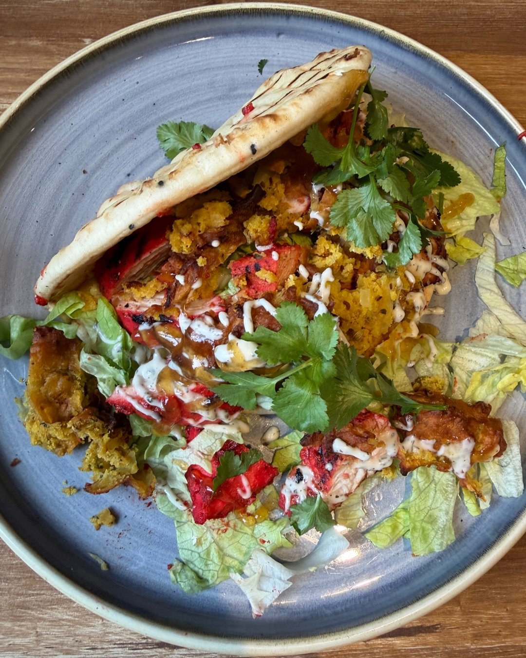 Lunch plans? The chicken tikka flatbread, layered with onion bhaji, mango, coconut and cooling raita is bringing serious flavour to The Bistro here at Leeds East.

Trust us. This one&rsquo;s worth stepping away from your desk for.

#LeedsEastAirport 