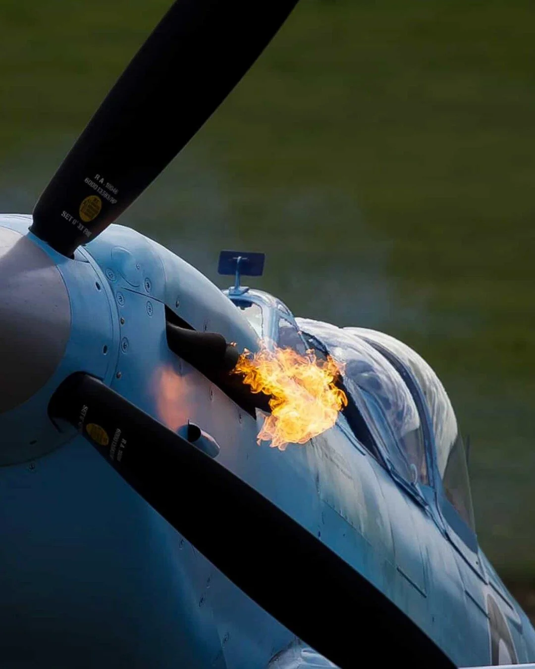K-5054 'SPITFIRE90' showing exactly why it earned its name during its final flight in blue over Leeds East Airport 💙

A spectacular image captured by @porrittavgeek and @elliot_aviation_ 

#LeedsEastAirport #Spitfire #AviationPhotography #AviationHi