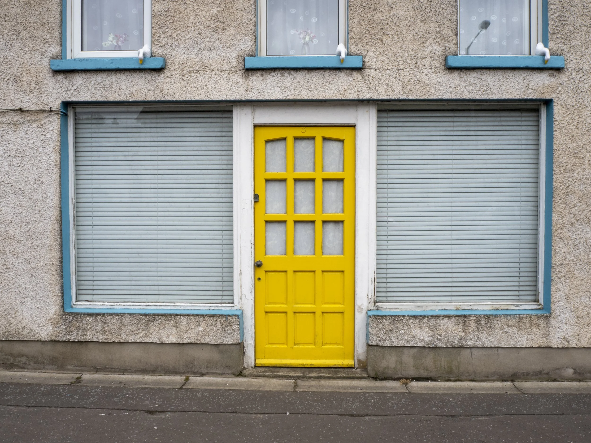 yellow door1.jpg