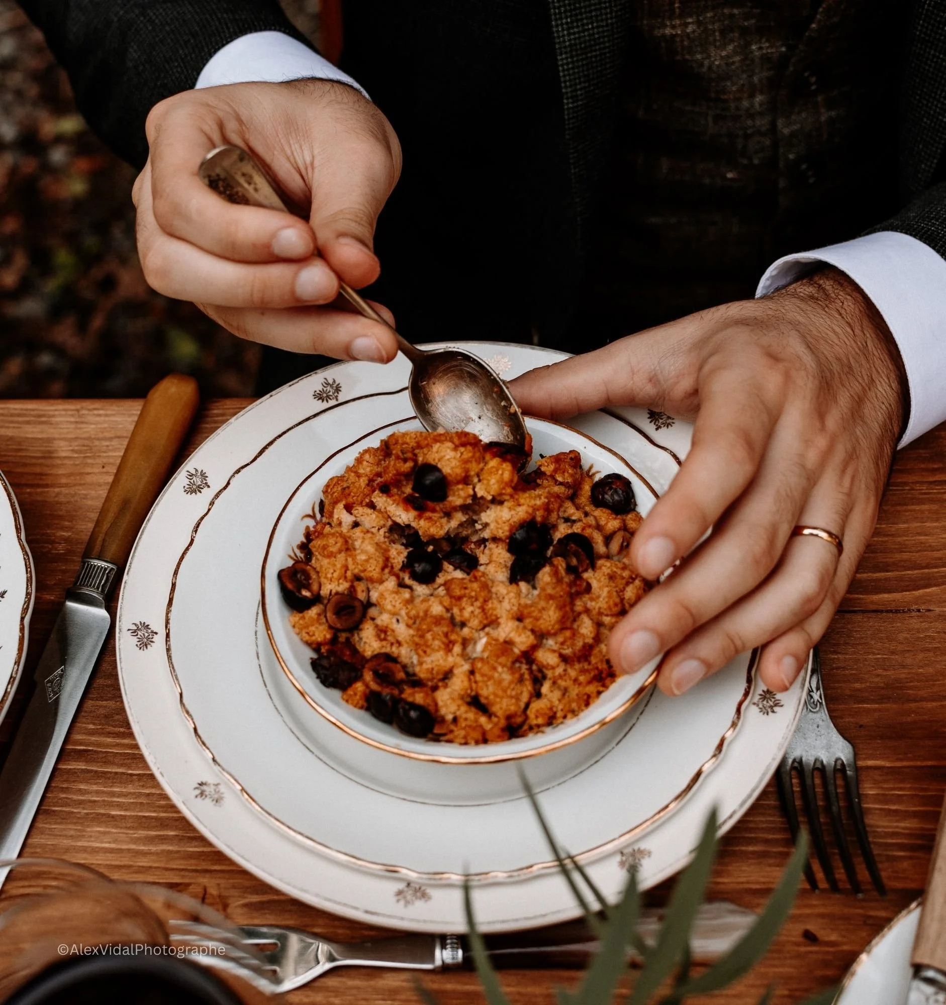 Crumble Fruits Rouge pour un repas haut de gamme.