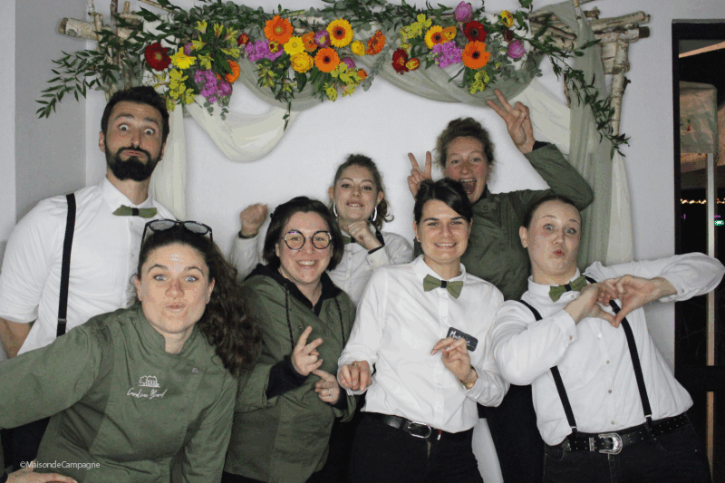 Equipe Maison de Campagne traiter hors cadre