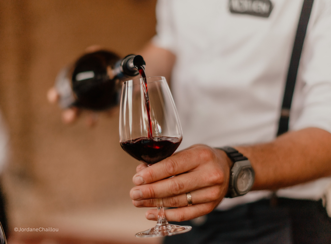 Boissons sélectionnées avec soin pour un vin d'honneur festif et convivial avec vins locaux, bières, sans alcool