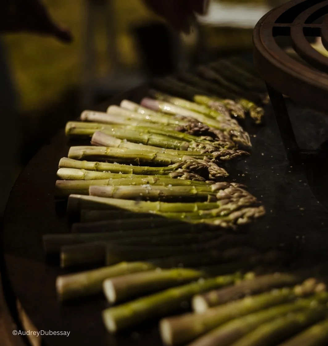 Nous travaillons avec plus de trente producteurs locaux pour réaliser une cuisine de sens au goût de l’Anjou.