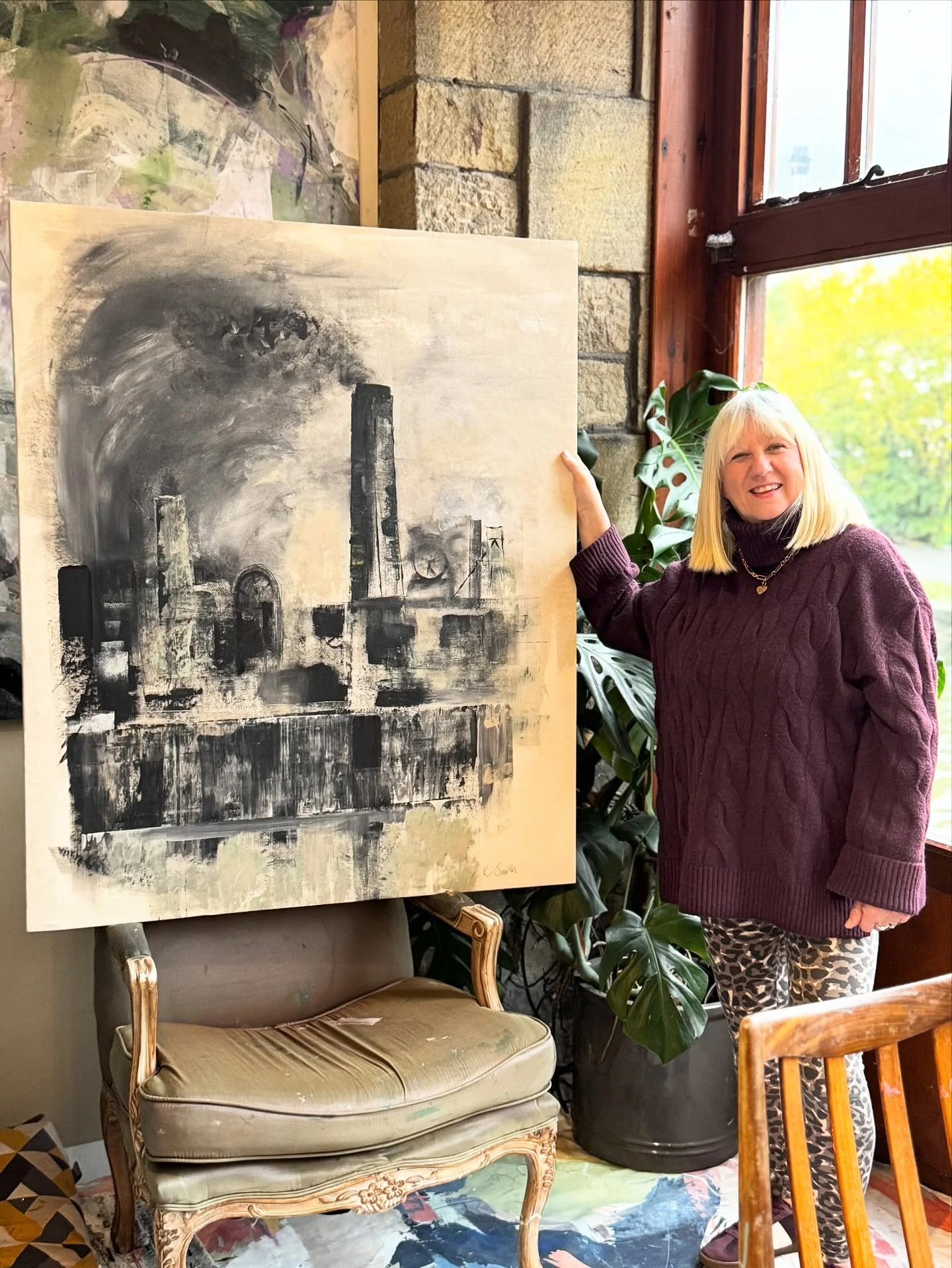 🎨 A peek into our Abstract Art Class &mdash; where colour, movement, and emotion take over the canvas.

These sessions are all about creativity, play, and expression &mdash; and they&rsquo;re bookable any day of the week, at any time. You&rsquo;ll g