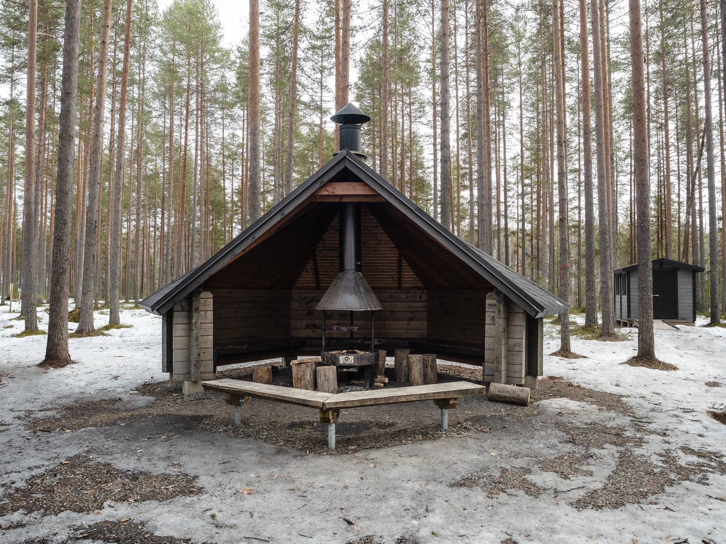 Kotalaavu 13+ | Lykynlammen esteetön laavu, Kontiolahti