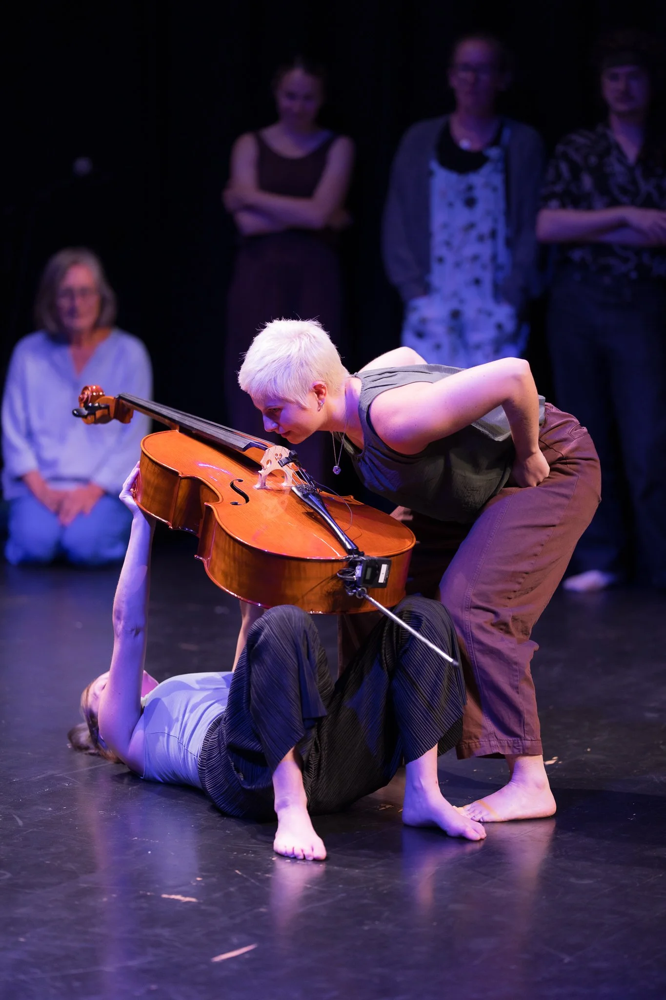 DIM (OND) CYSYLLTU… / NOTHING BUT CONNECTION… A collaboration between Ellen Davies a Eli Williams