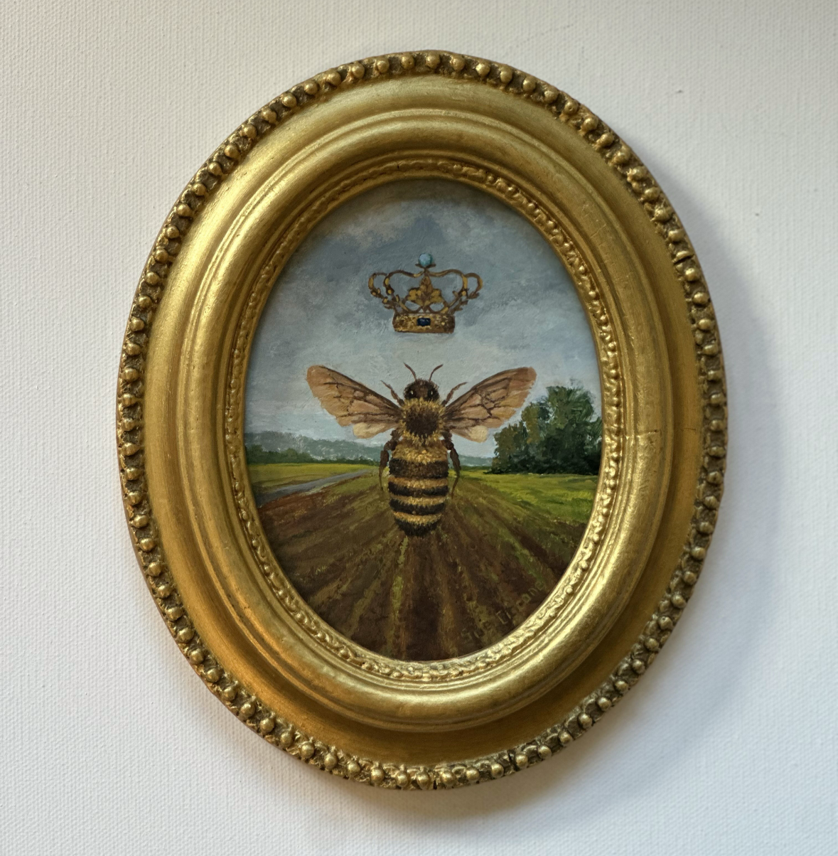 OLD WORLD QUEEN 4X5 ART $450 ANTIQUE WOOD FRAME.PNG