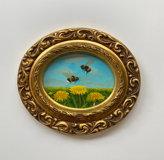 Bee-Topia