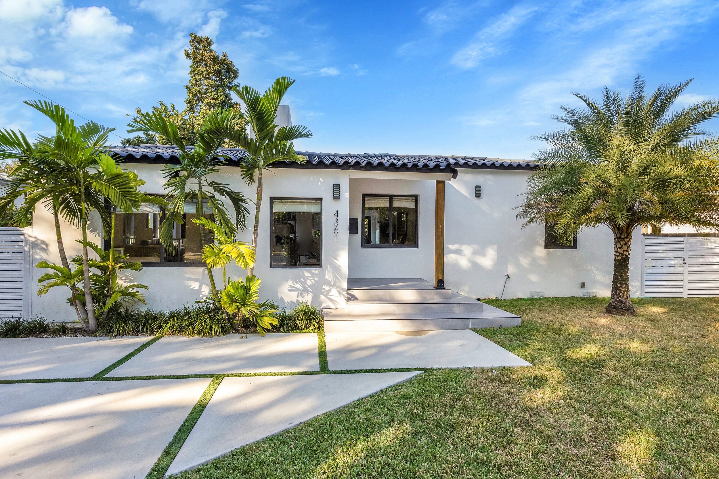 4361 SW 16 St, Little Gables