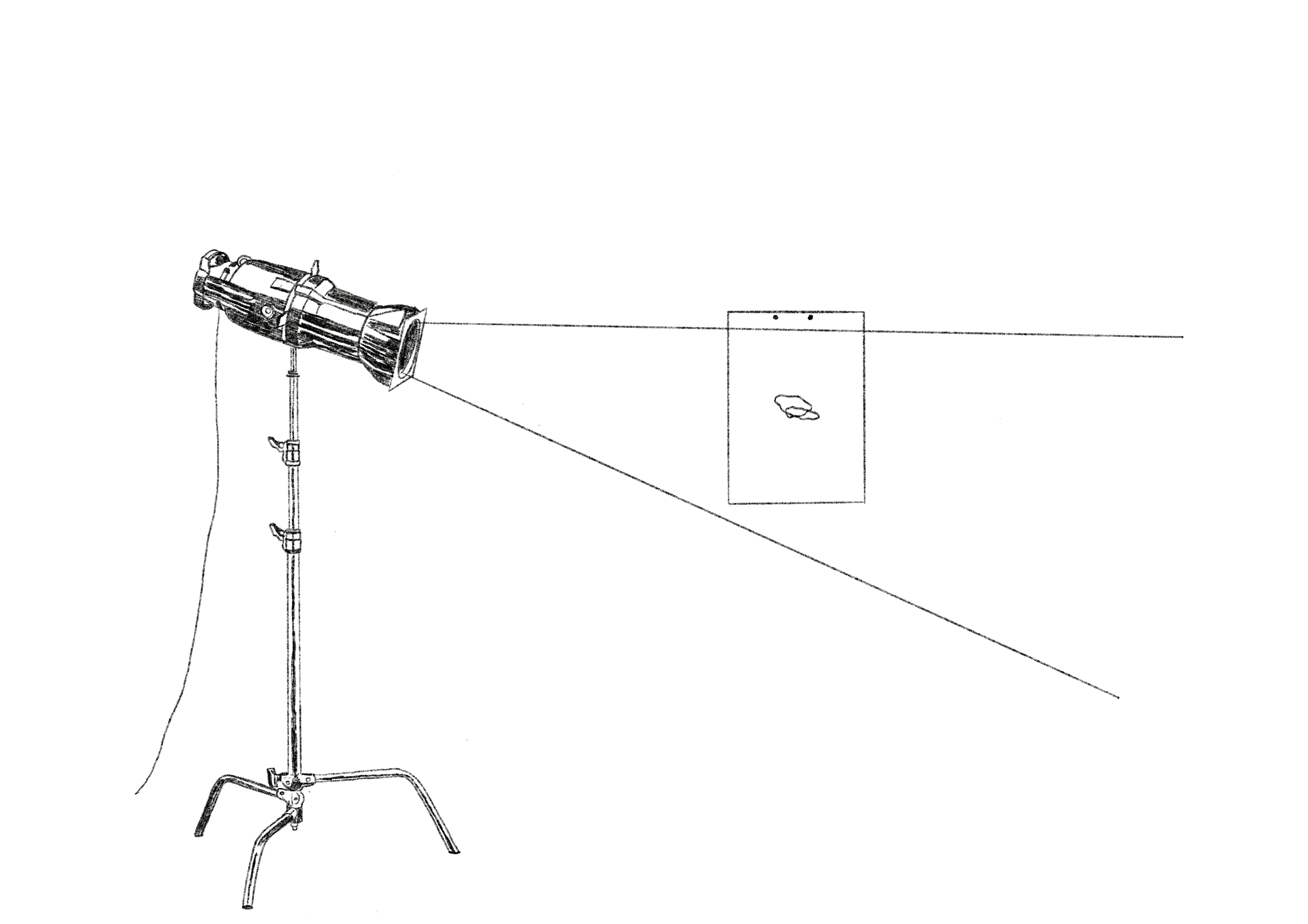 Esboço técnico de uma iluminação de estúdio com um projetor em tripé apontado para uma parede, projetando uma imagem de uma maçã em um quadro na parede.