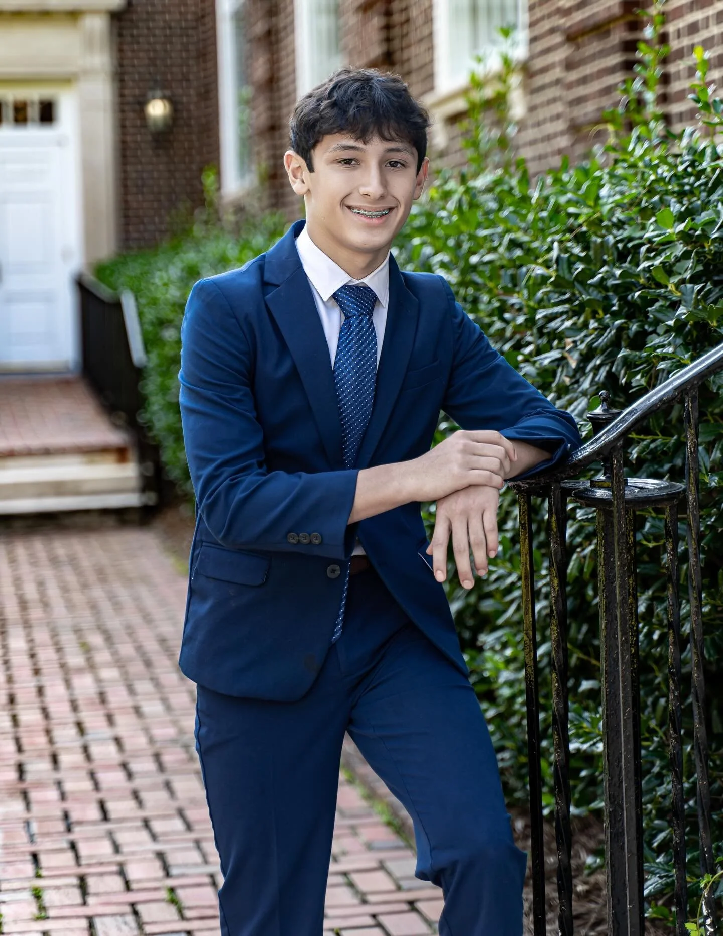 ⭐️Senior Lion Spotlight⭐️
Sammy Sandoval has shown so much hard work and heart with everything he does at St.Luke School. We&rsquo;re cheering you on! Swipe to learn more about Sammy! #OnceaLionAlwaysaLion 🦁