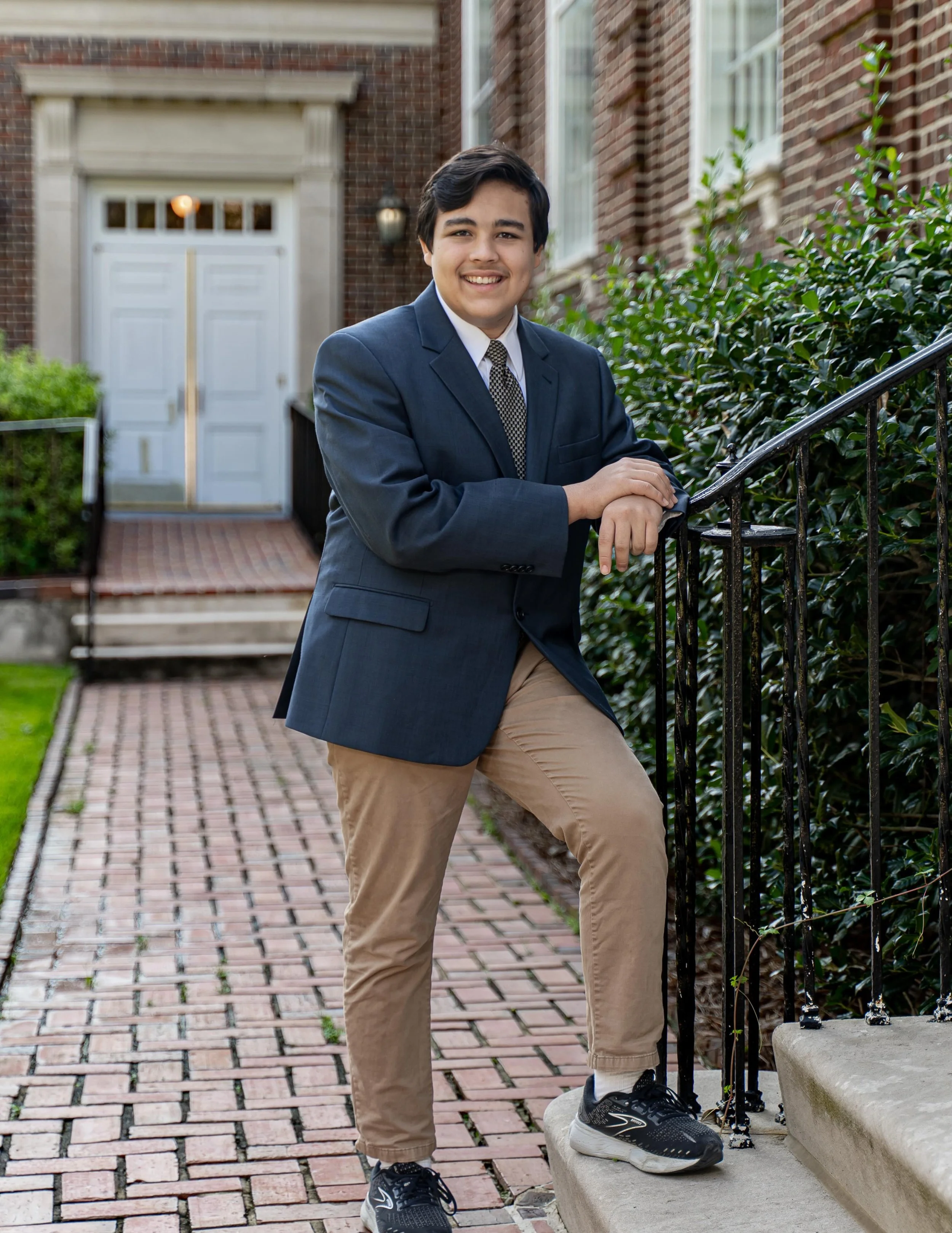 ⭐️Senior Lion Spotlight⭐️
Enrique Medina shines in all he does, and it&rsquo;s been a joy to watch his journey. We can&rsquo;t wait to see what&rsquo;s next. Swipe to get to know Enrique! #OnceaLionAlwaysaLion 🦁