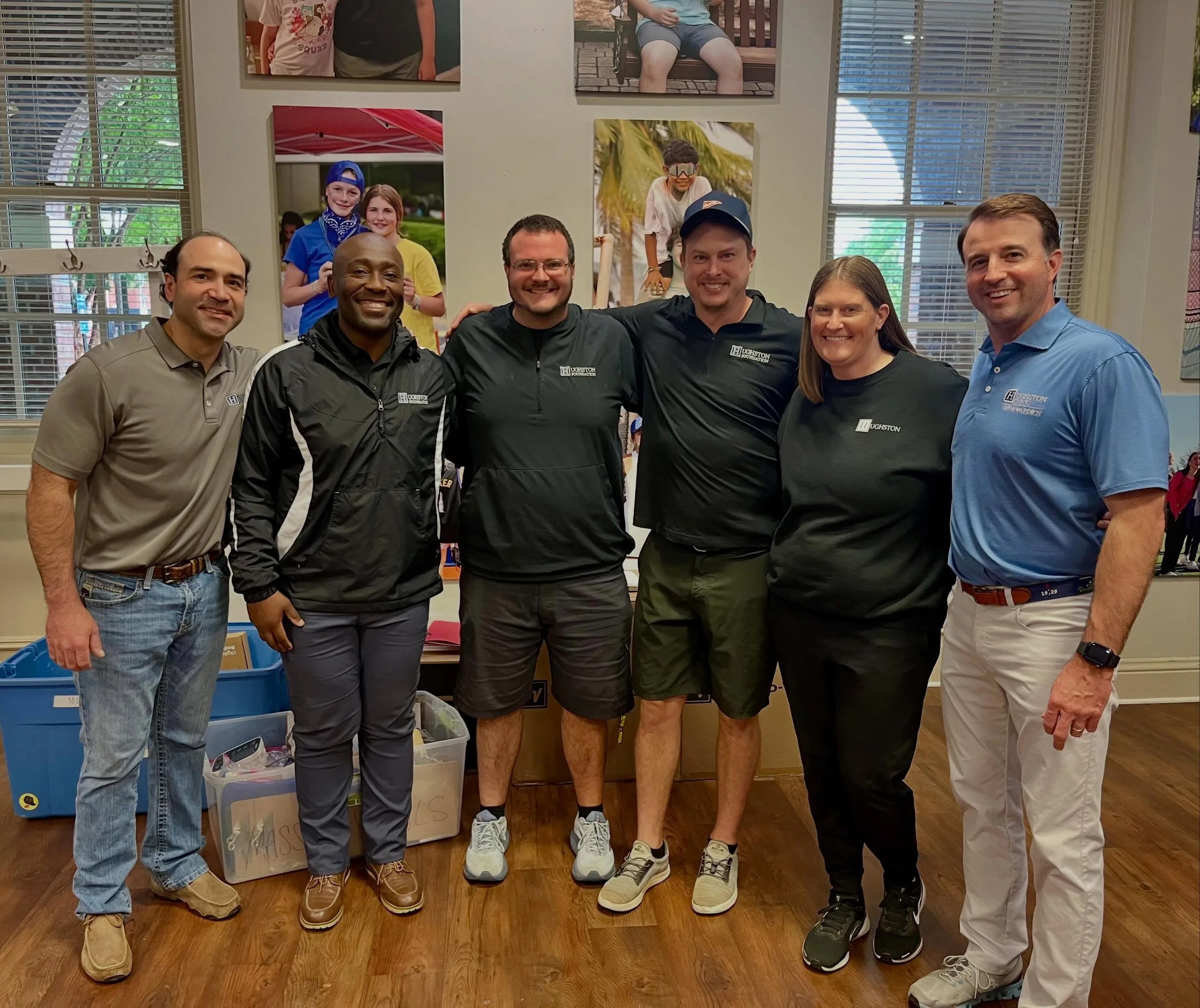 Huge thank you to Dr. Gudger, Dr. Watson, and Hughston Clinic trainers who provided an onsite opportunity for St Luke School student-athletes to receive their sports physicals! Their generosity allowed all the proceeds to go towards supporting SLS at