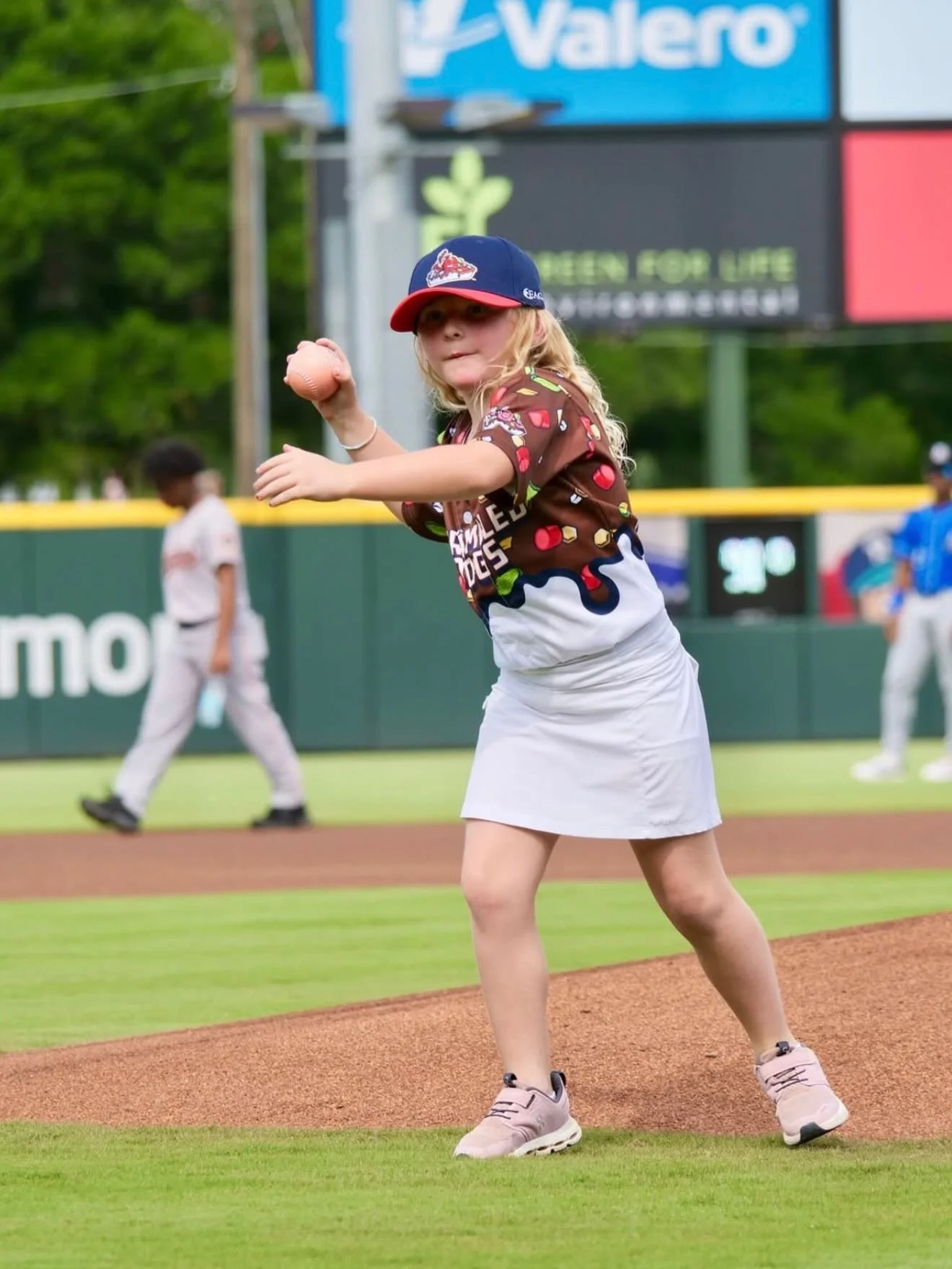 Check out our very own Cecily Cason! She got to throw out the first pitch at the first Scramble Dog Clingstones game! Way to go!!! ⚾️#togetherweroar