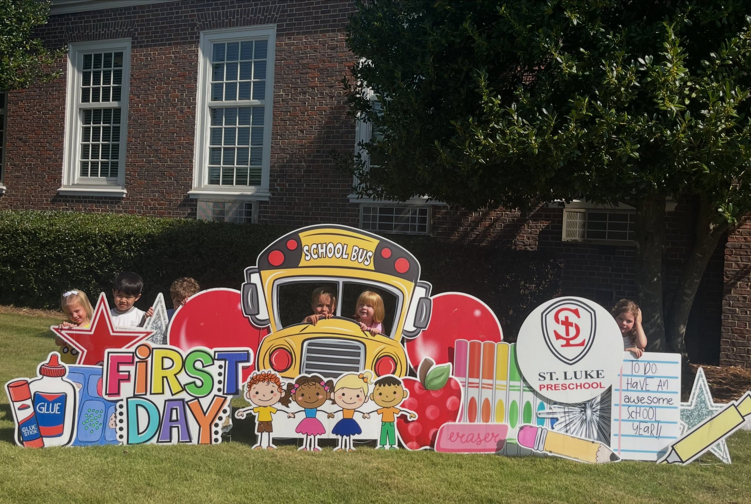 Happy first day back, St. Luke Preschool!!!🚌🖍️ 

#kiddos #school #firstday