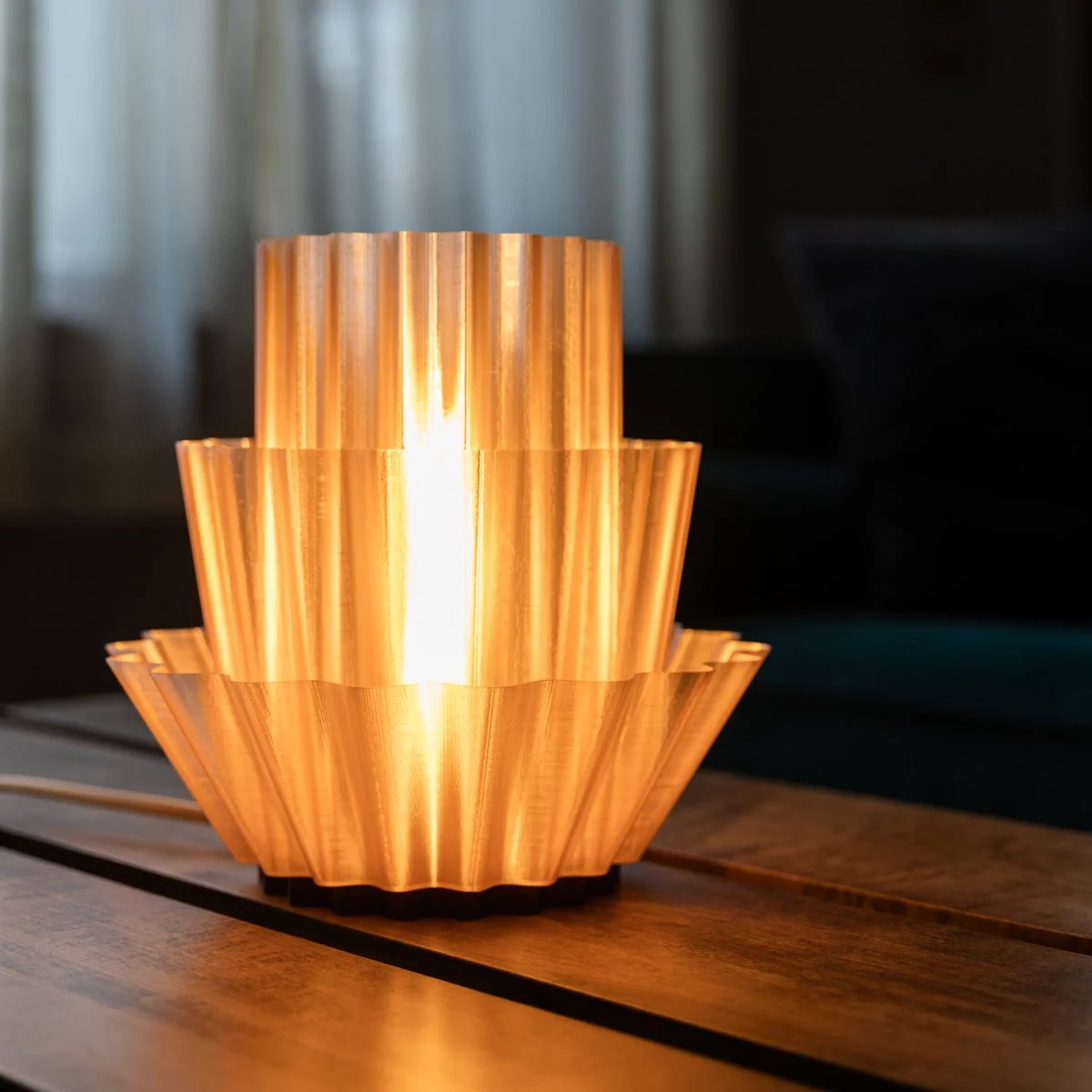 Convertible Tiered Ruffle Lamp