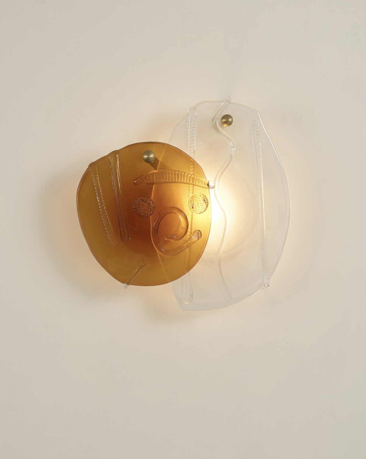 Mouth-blown wall lamp
