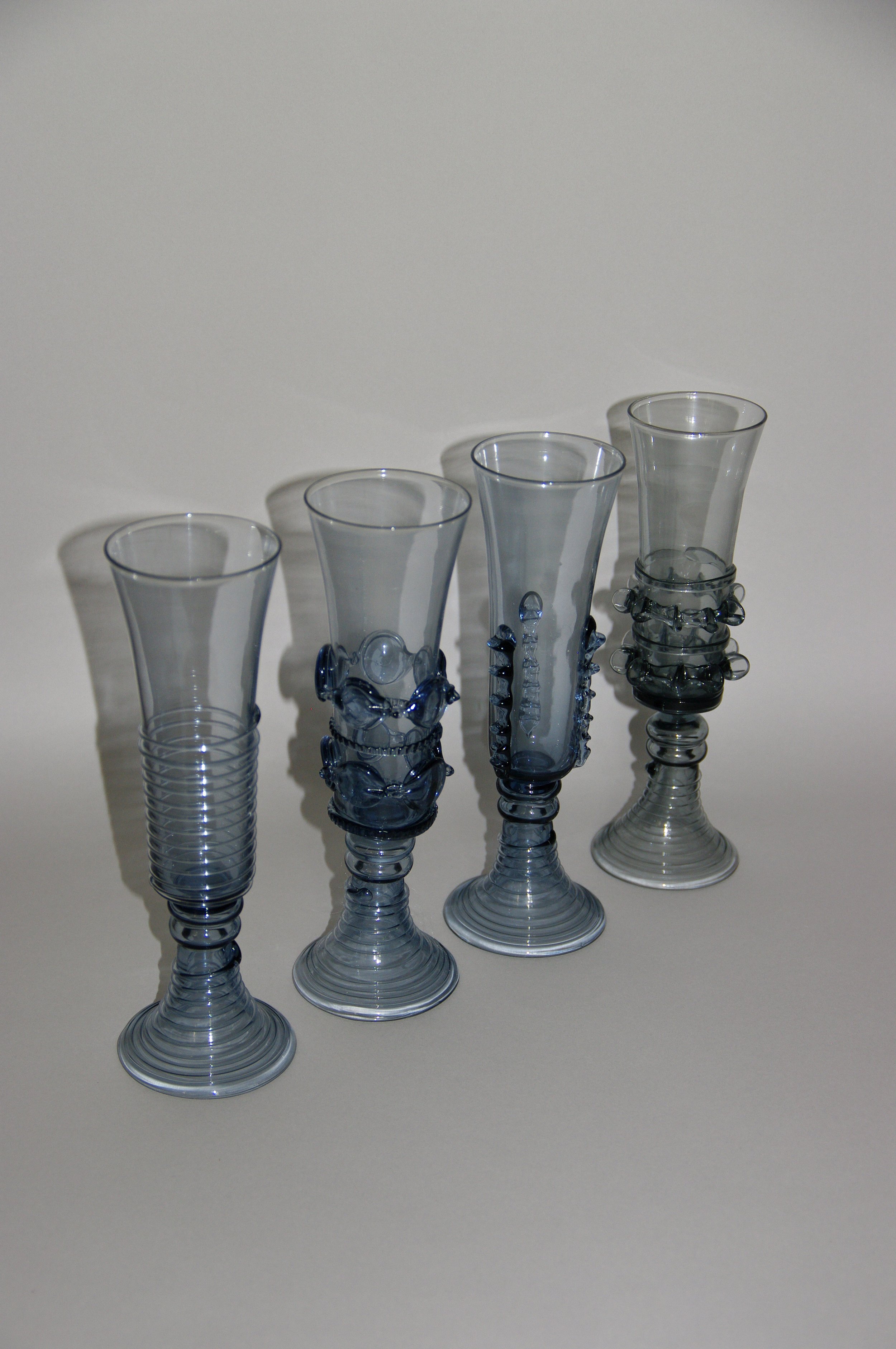 Mouthblown champagne flutes - set of four