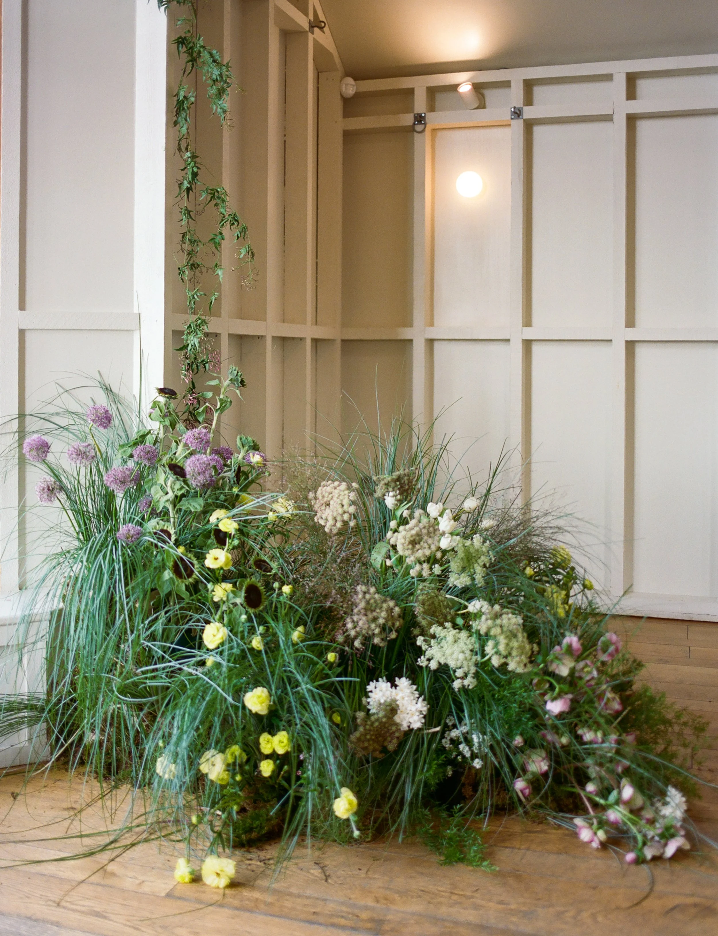 Hannah and Sam at Hedsor House-Ceremony-Jessica Williams Photography-44.jpg