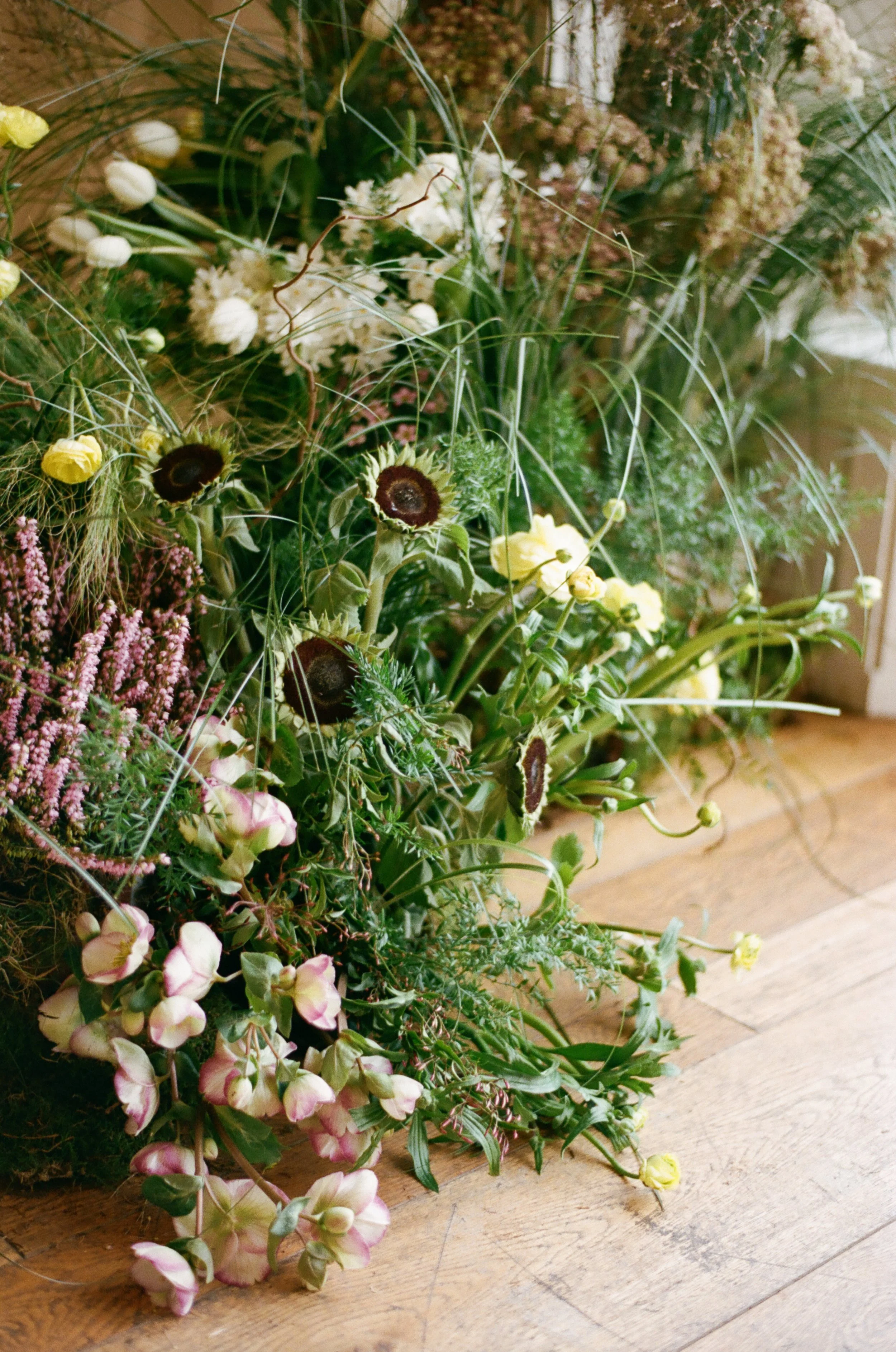 Hannah and Sam at Hedsor House-Ceremony-Jessica Williams Photography-39.jpg
